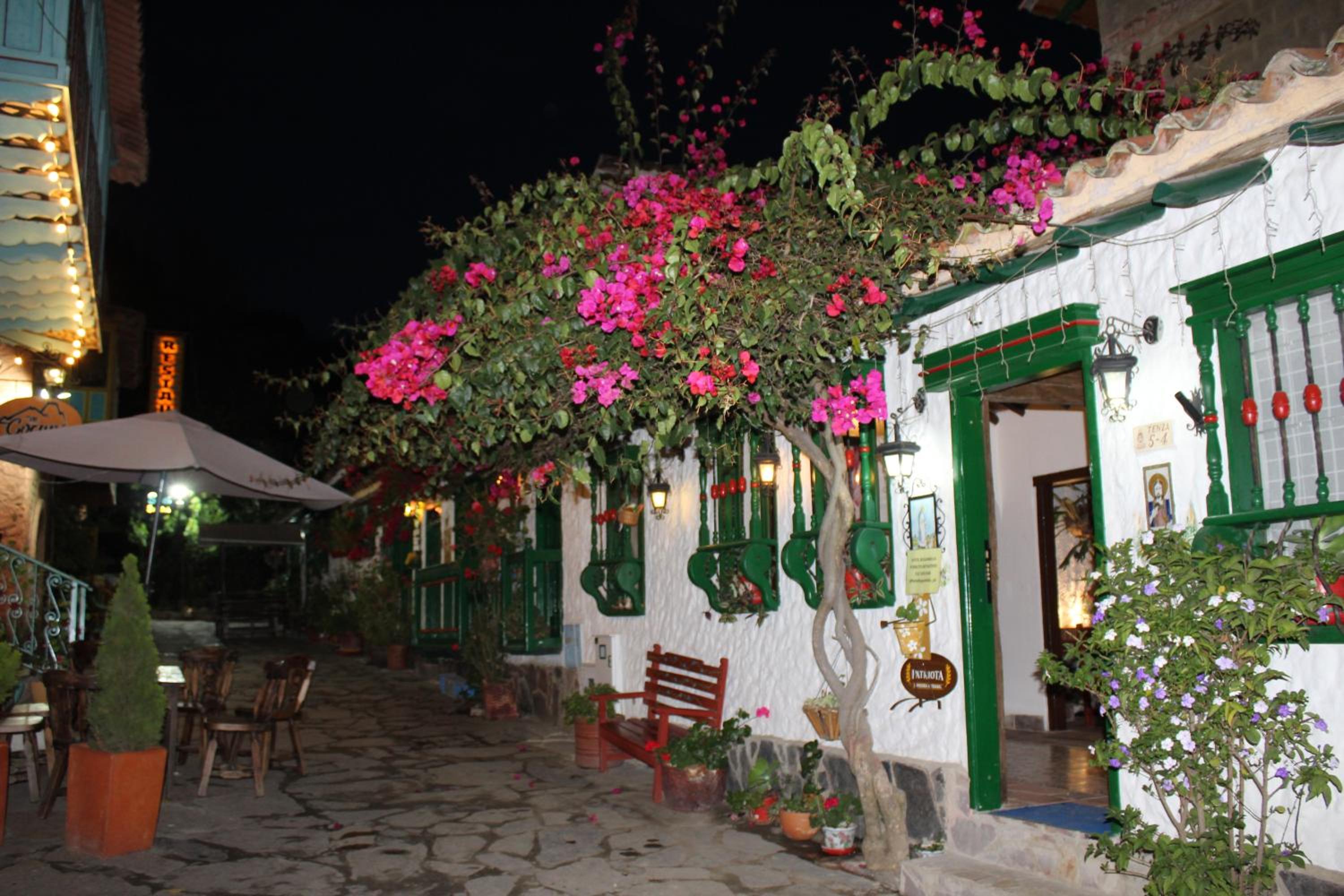 Casa Mostaza Pueblito Boyacense