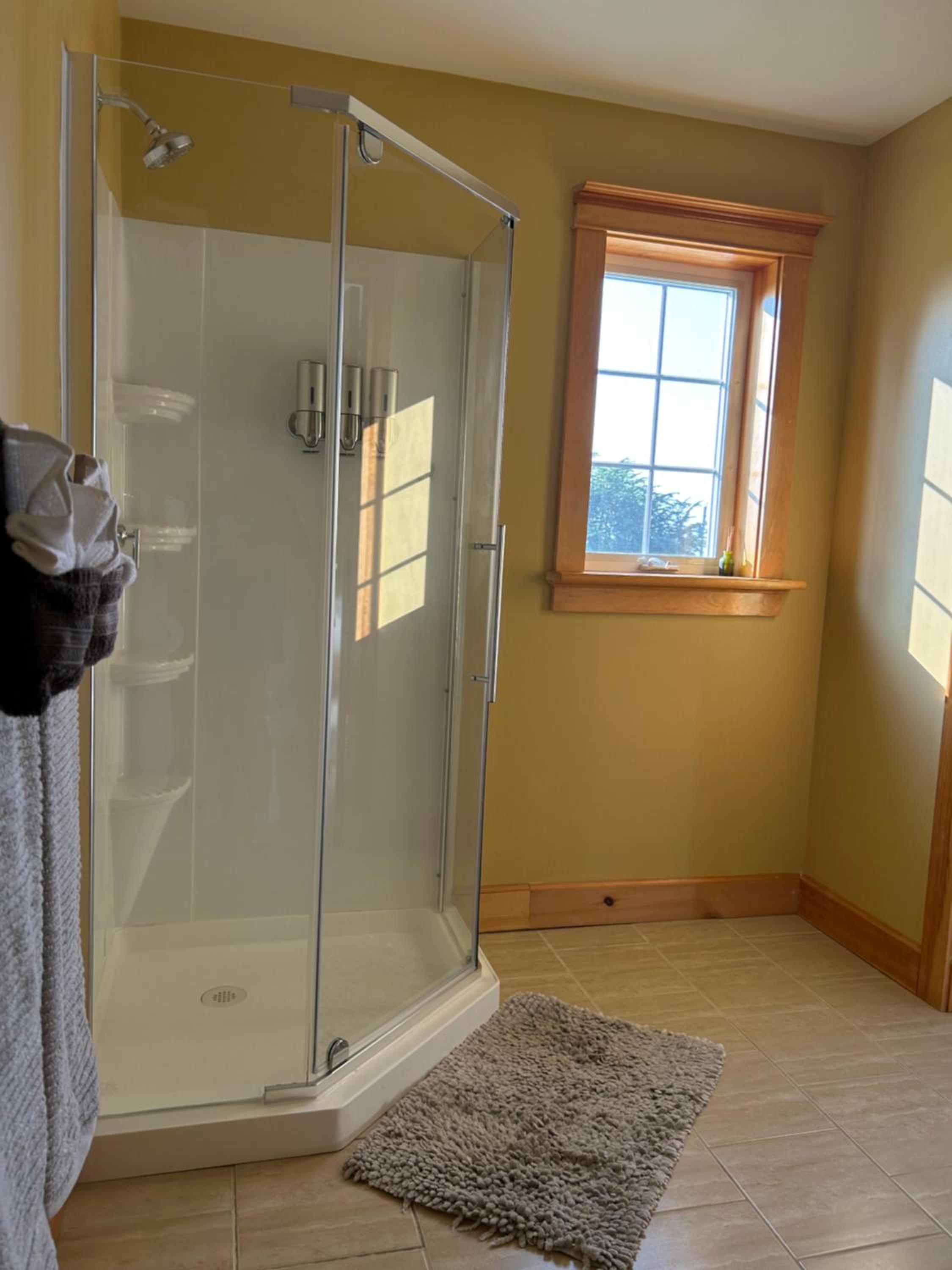Tides Inn Guest Suites