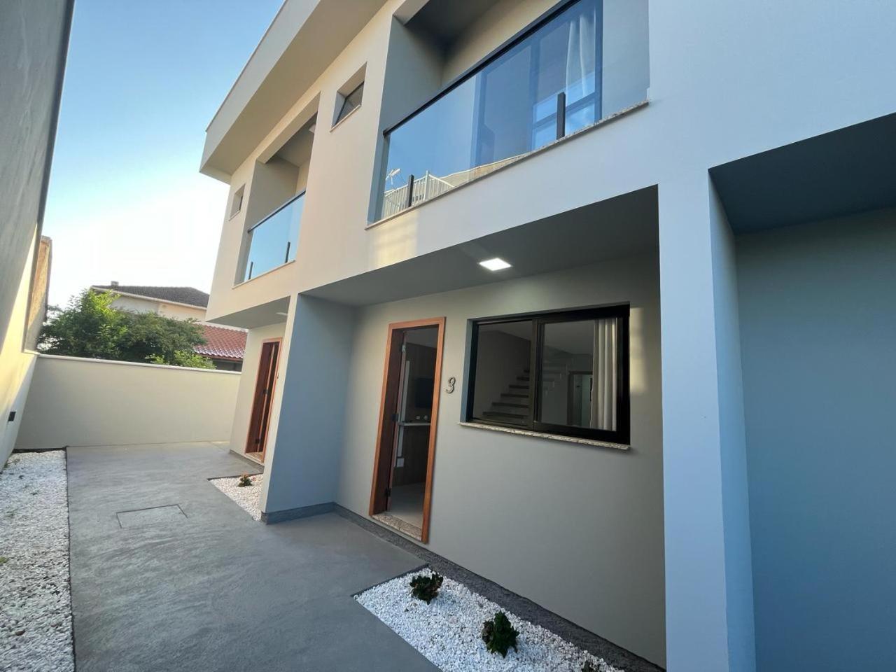 Sobrado 2 Praia Pinheira Palhoça SC