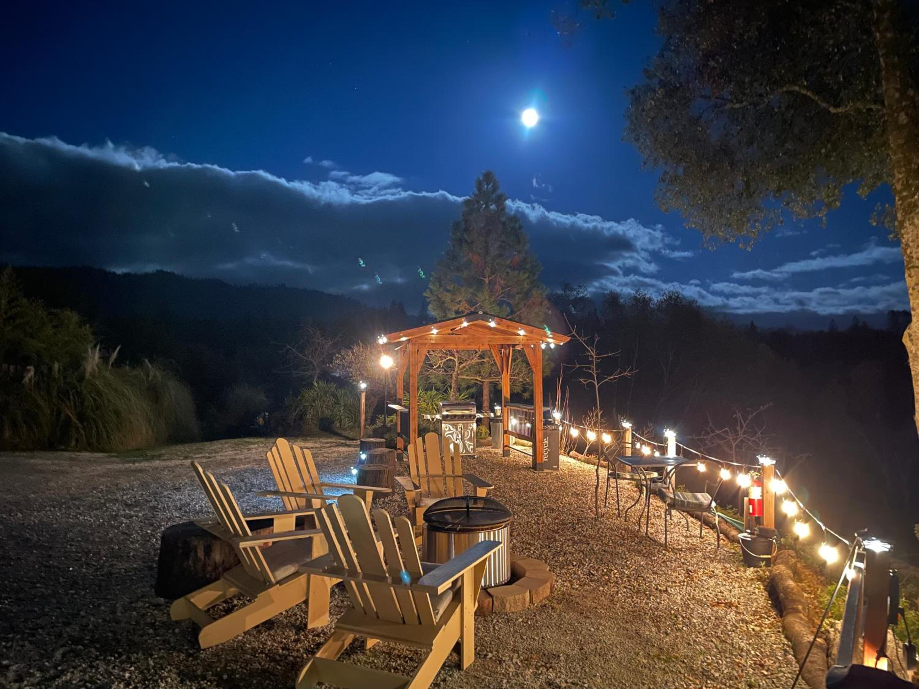 Sierra Mountain Lodge - Vacation Rentals - Yosemite view 3