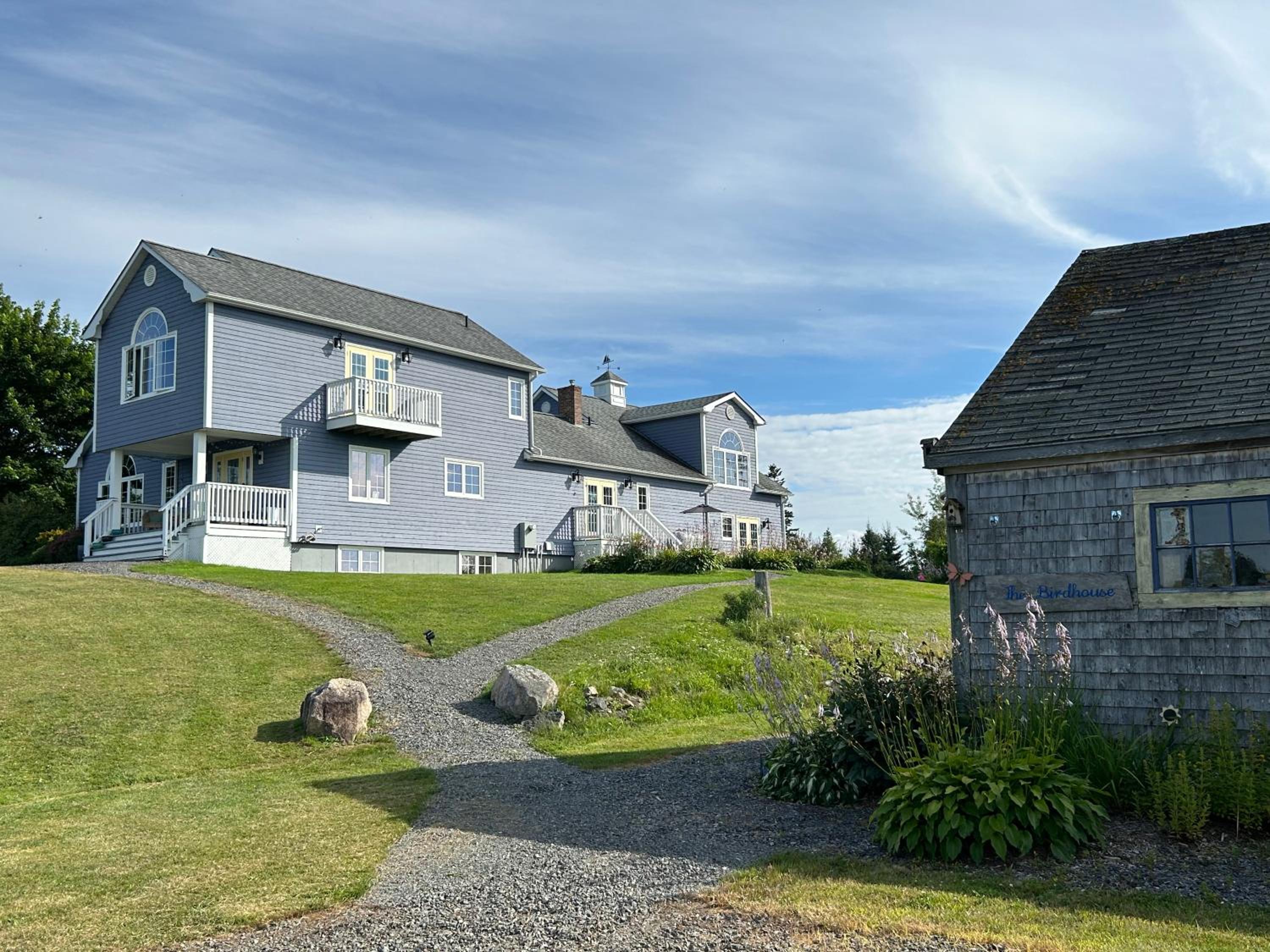 Tides Inn Guest Suites