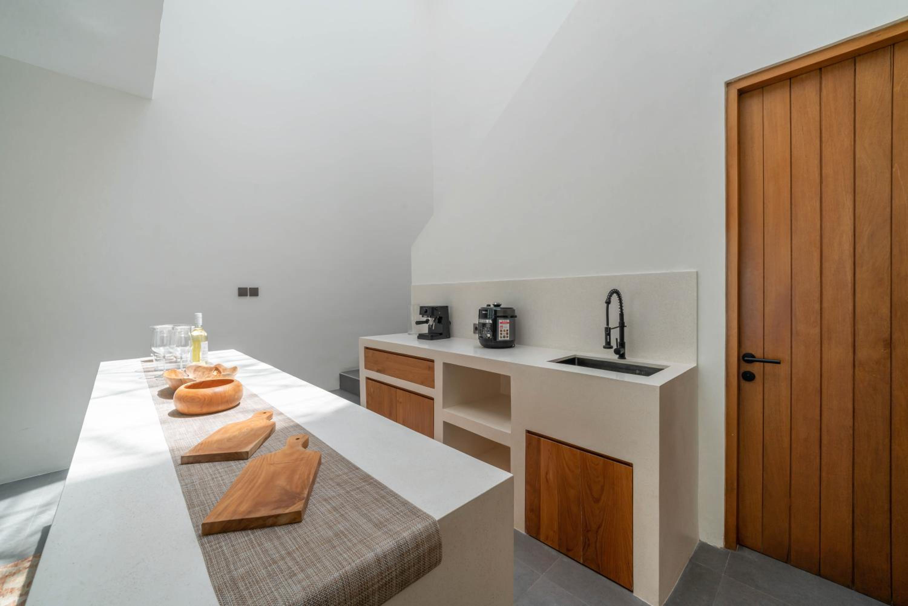 Villa Milana: 5BR Mediterrenean Villa in Canggu view 5