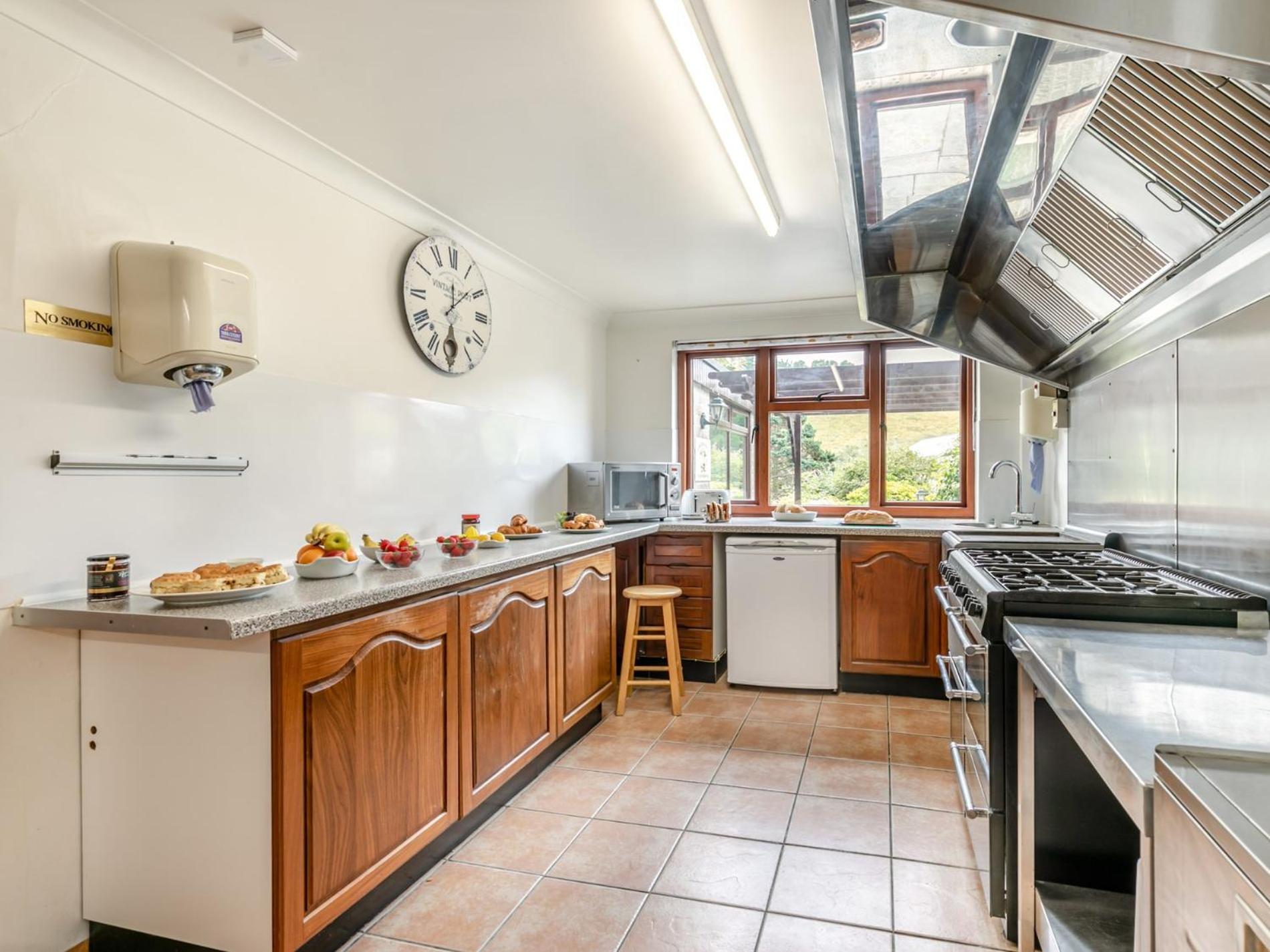 9 Bed in Mevagissey TREFA view 2