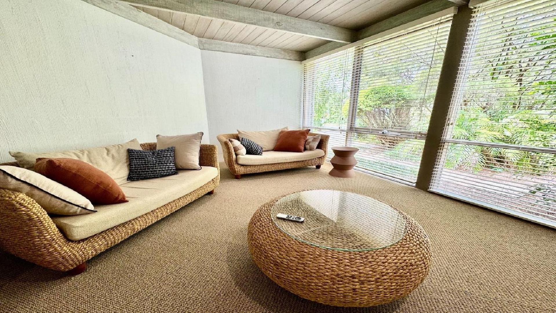 Blue Pearl - Pet Friendly