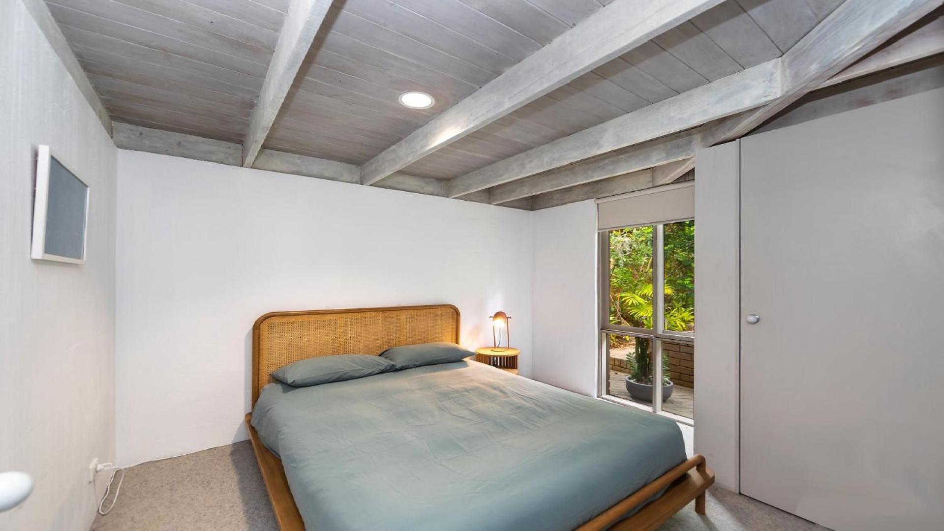 Blue Pearl - Pet Friendly