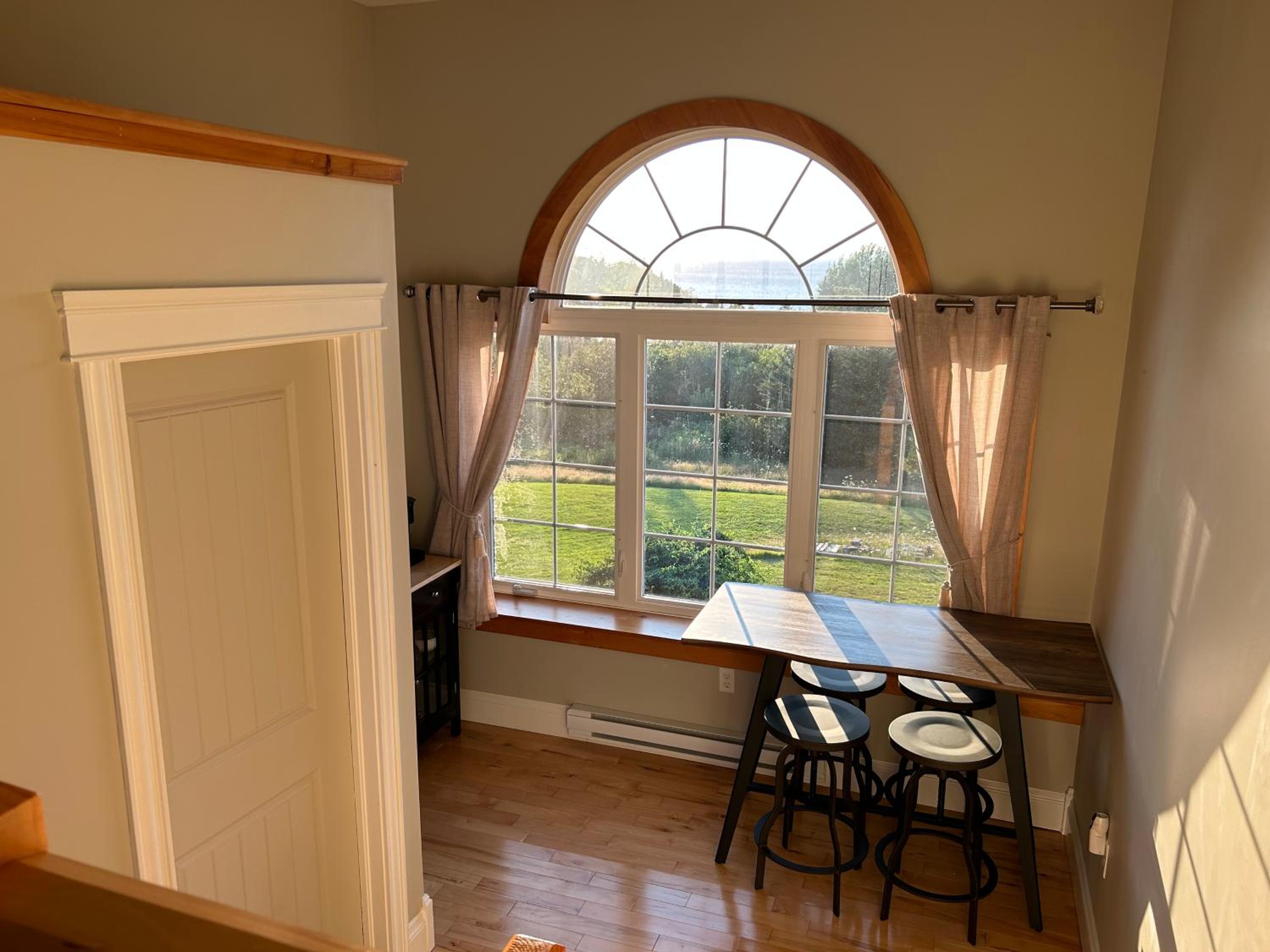 Tides Inn Guest Suites