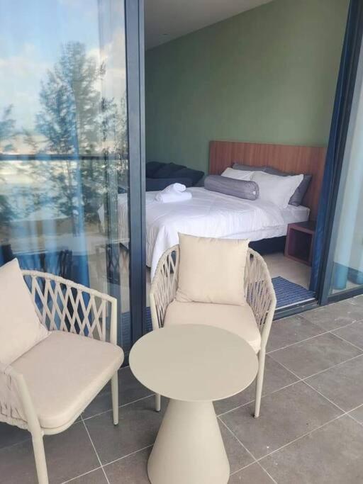 RDHomeStay-RoxyBeachApt photo 3