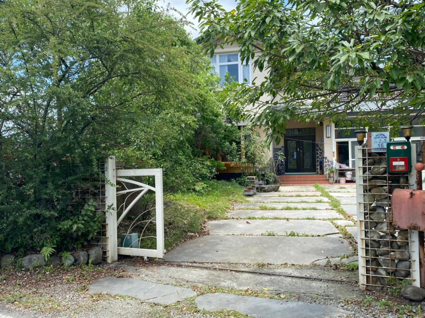 Photo 9