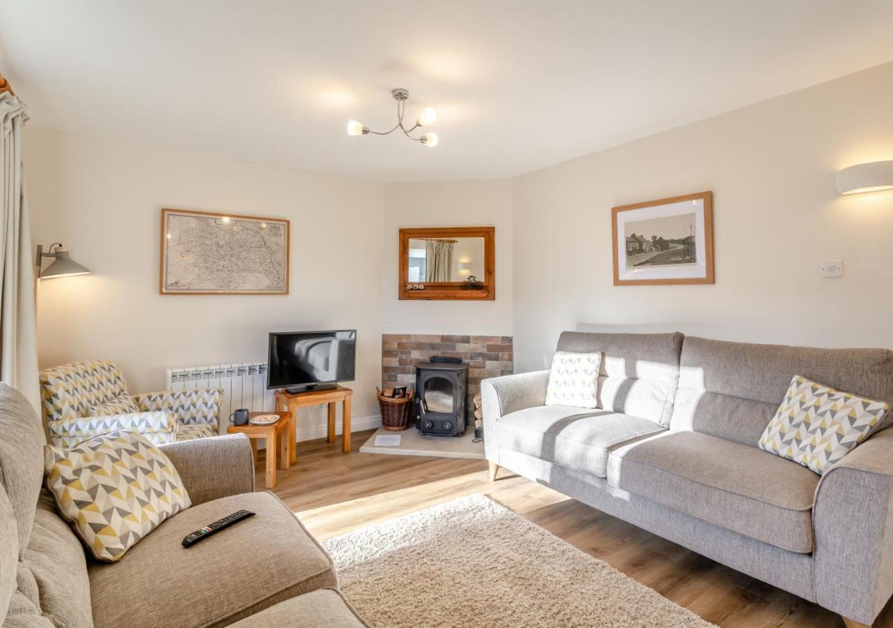 3 Bed in Lockton oc-y119