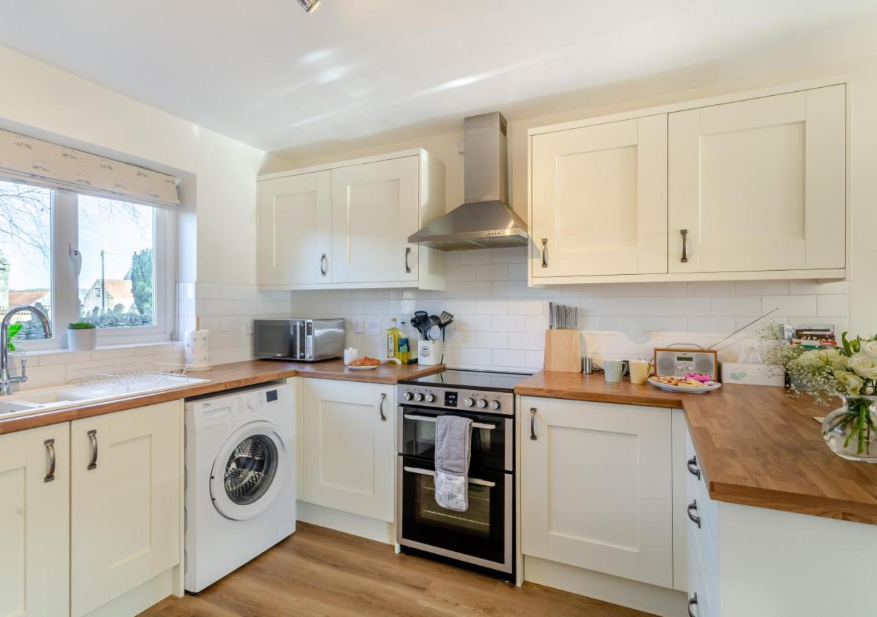 3 Bed in Lockton oc-y119