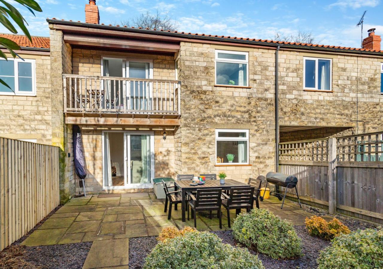 3 Bed in Lockton oc-y119