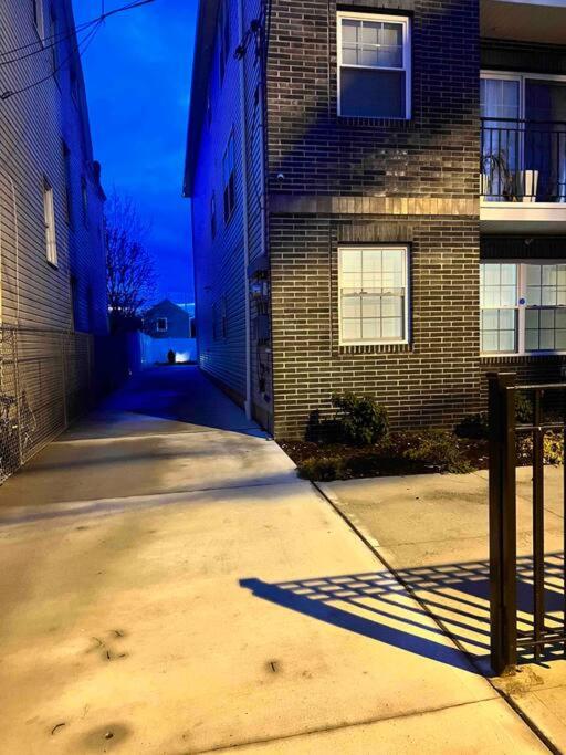 Luxury 2BEDROOM NEAR EWRNEWARK AIRPORT view 3