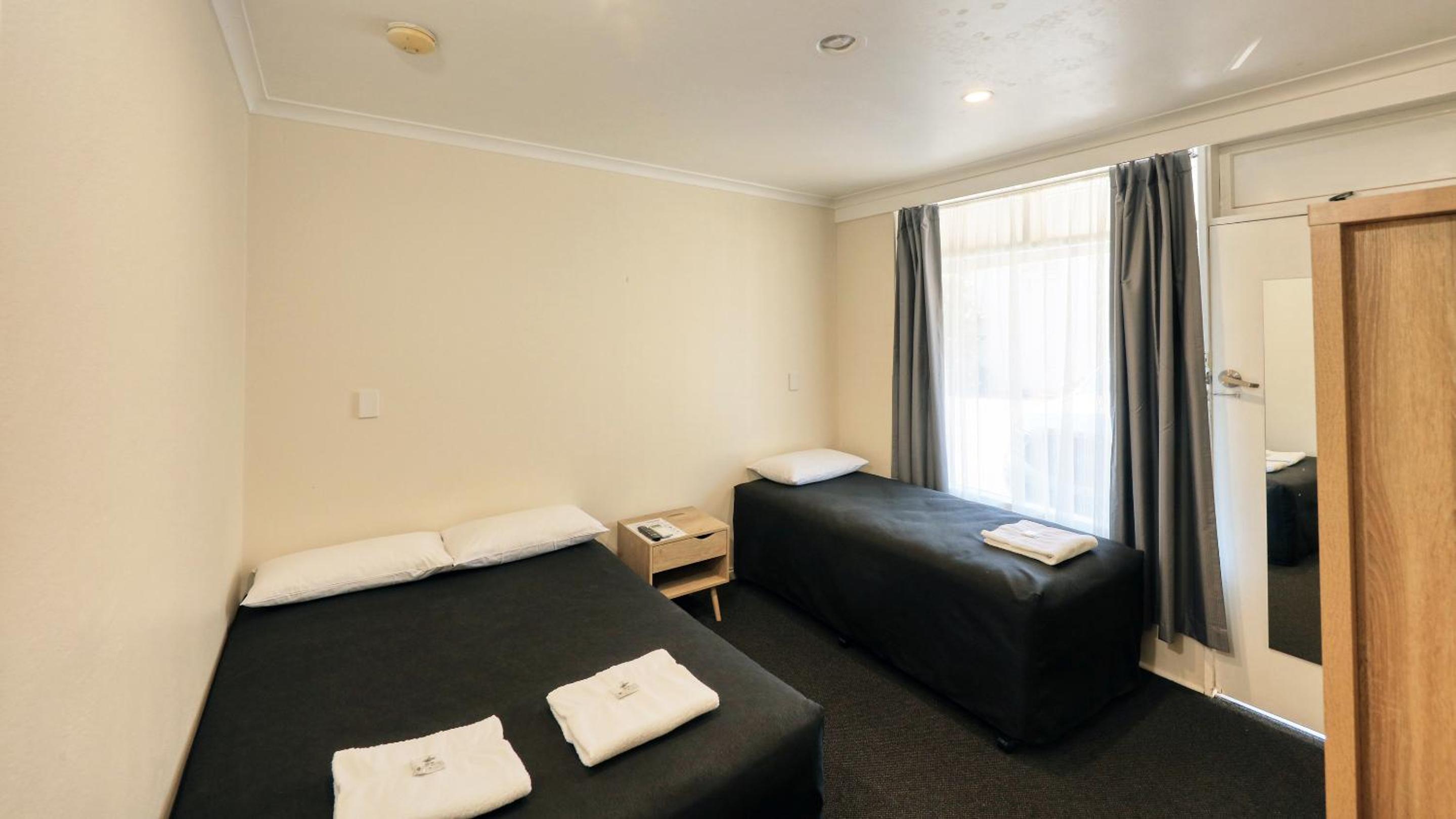 Coachman Hotel Motel