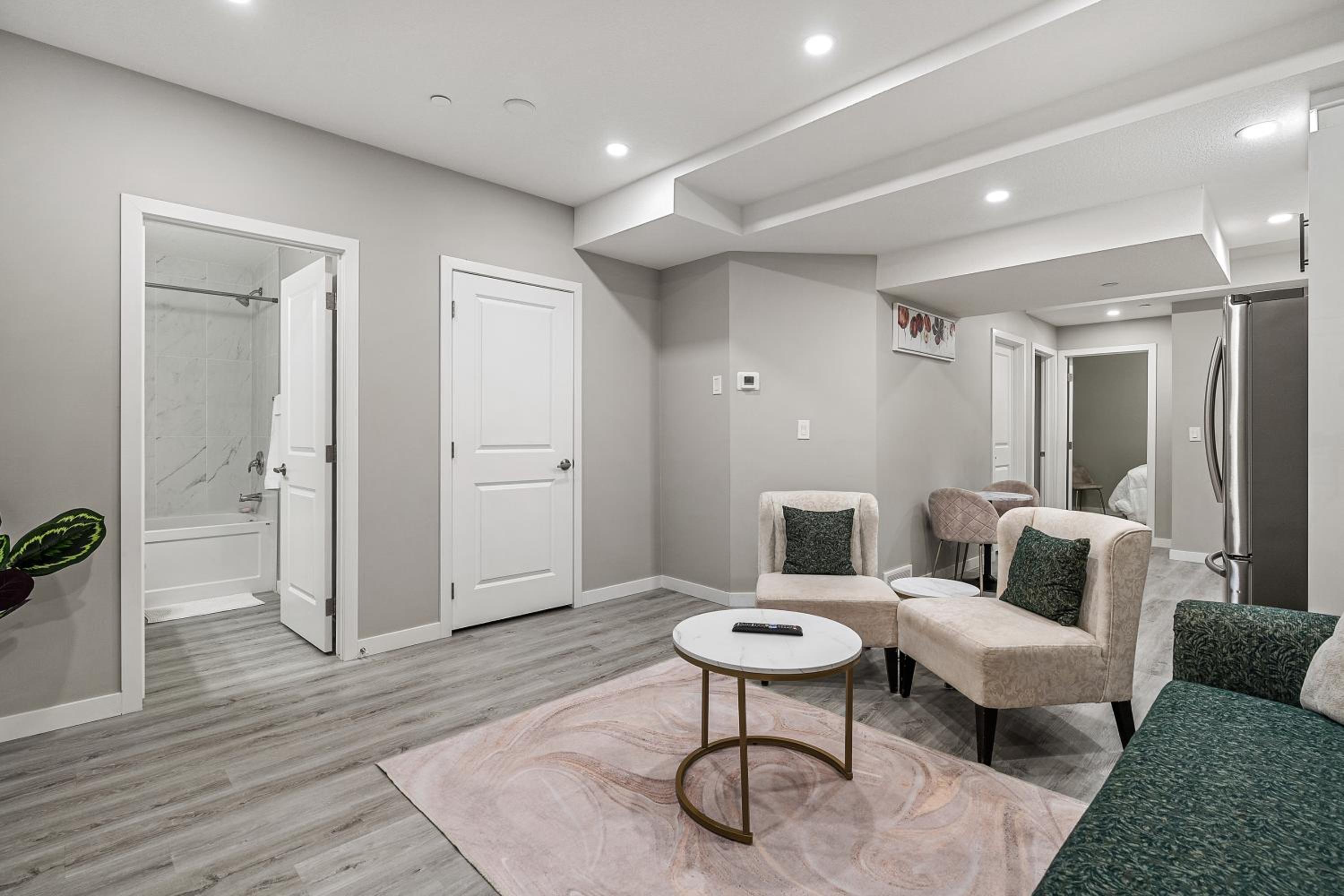2 Bedroom, 3 bed Legal Suite