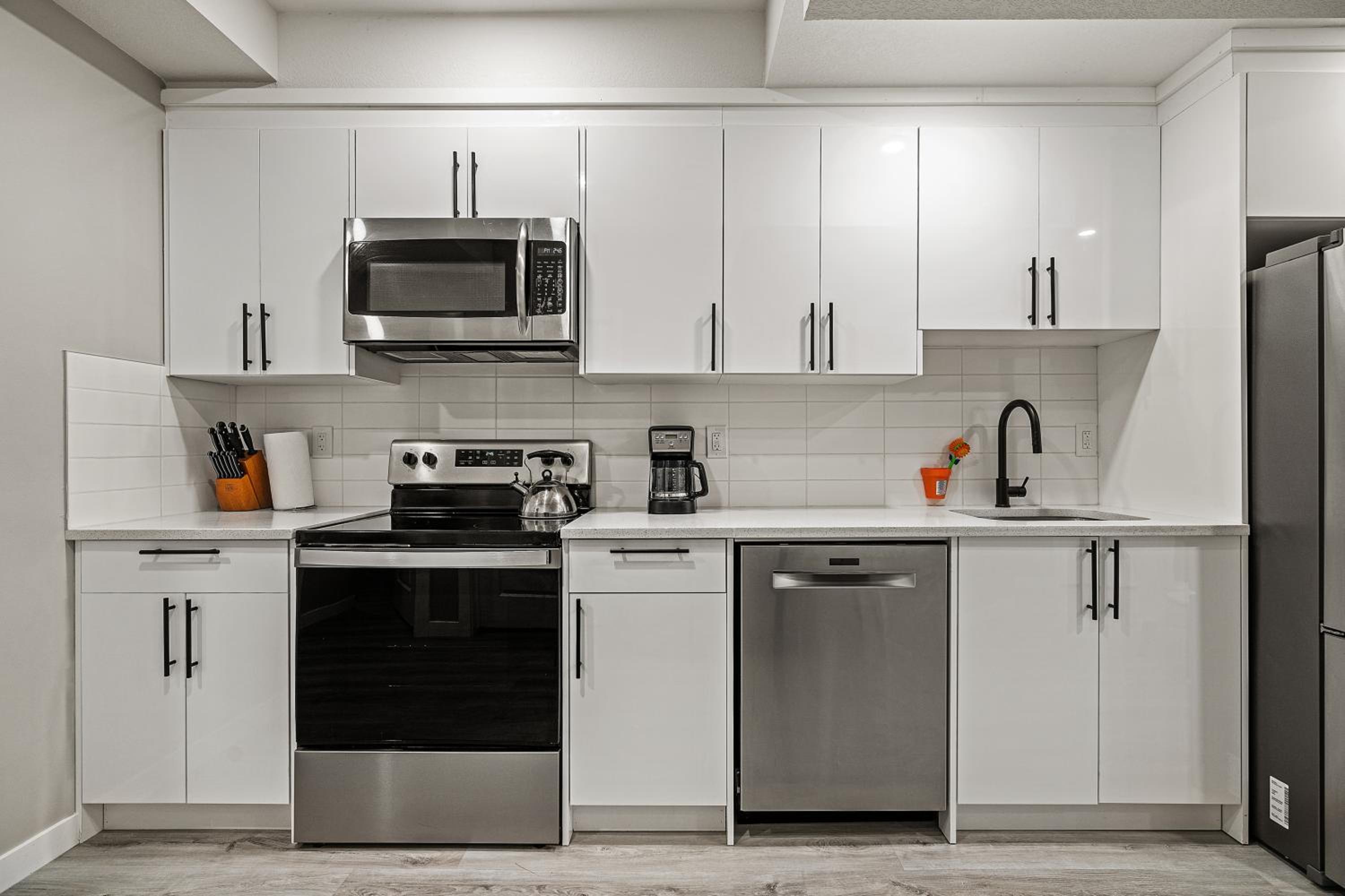 2 Bedroom, 3 bed Legal Suite