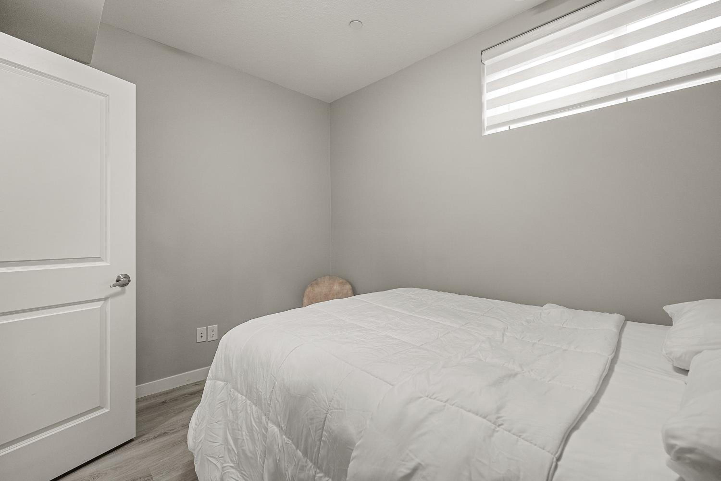 2 Bedroom, 3 bed Legal Suite