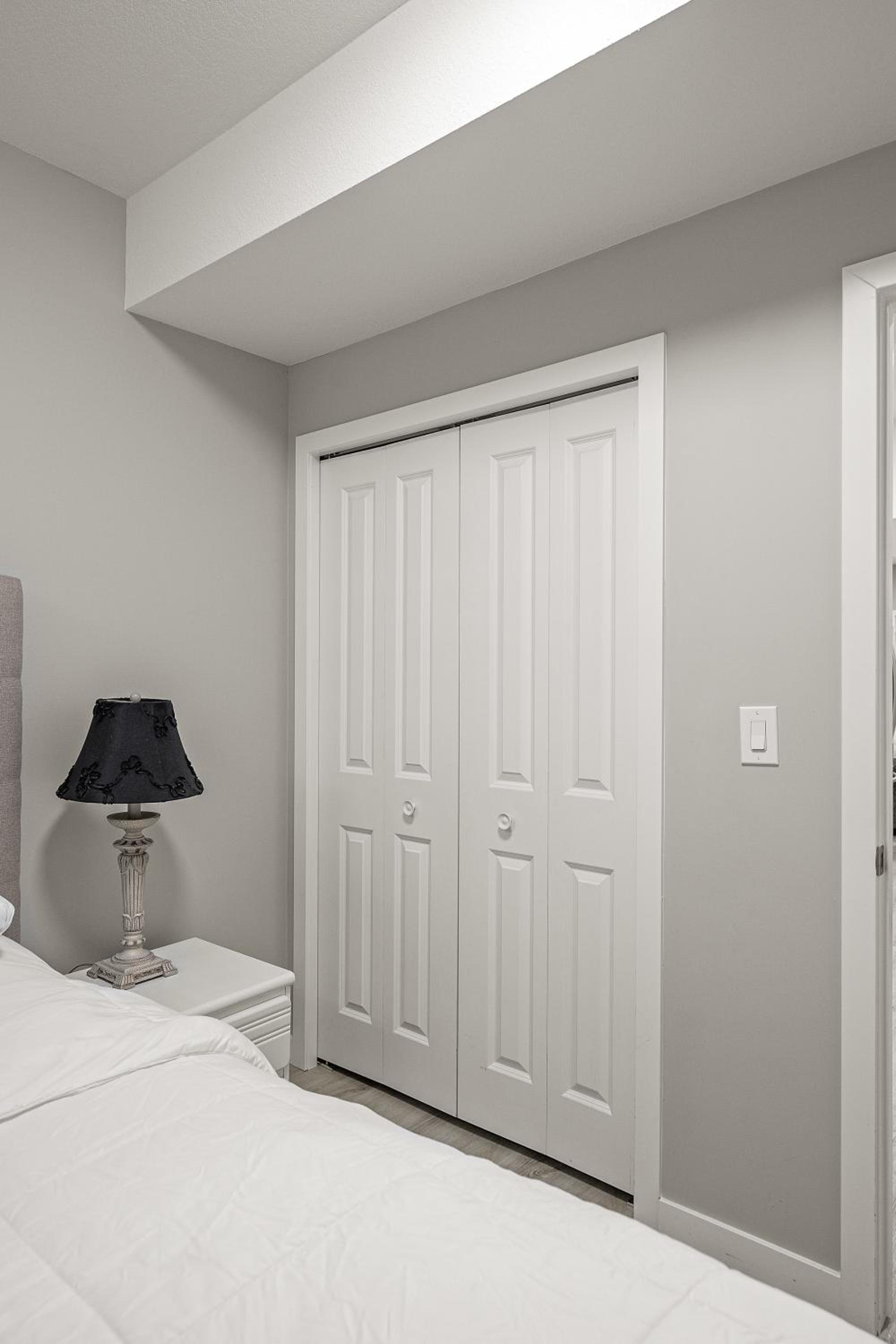 2 Bedroom, 3 bed Legal Suite