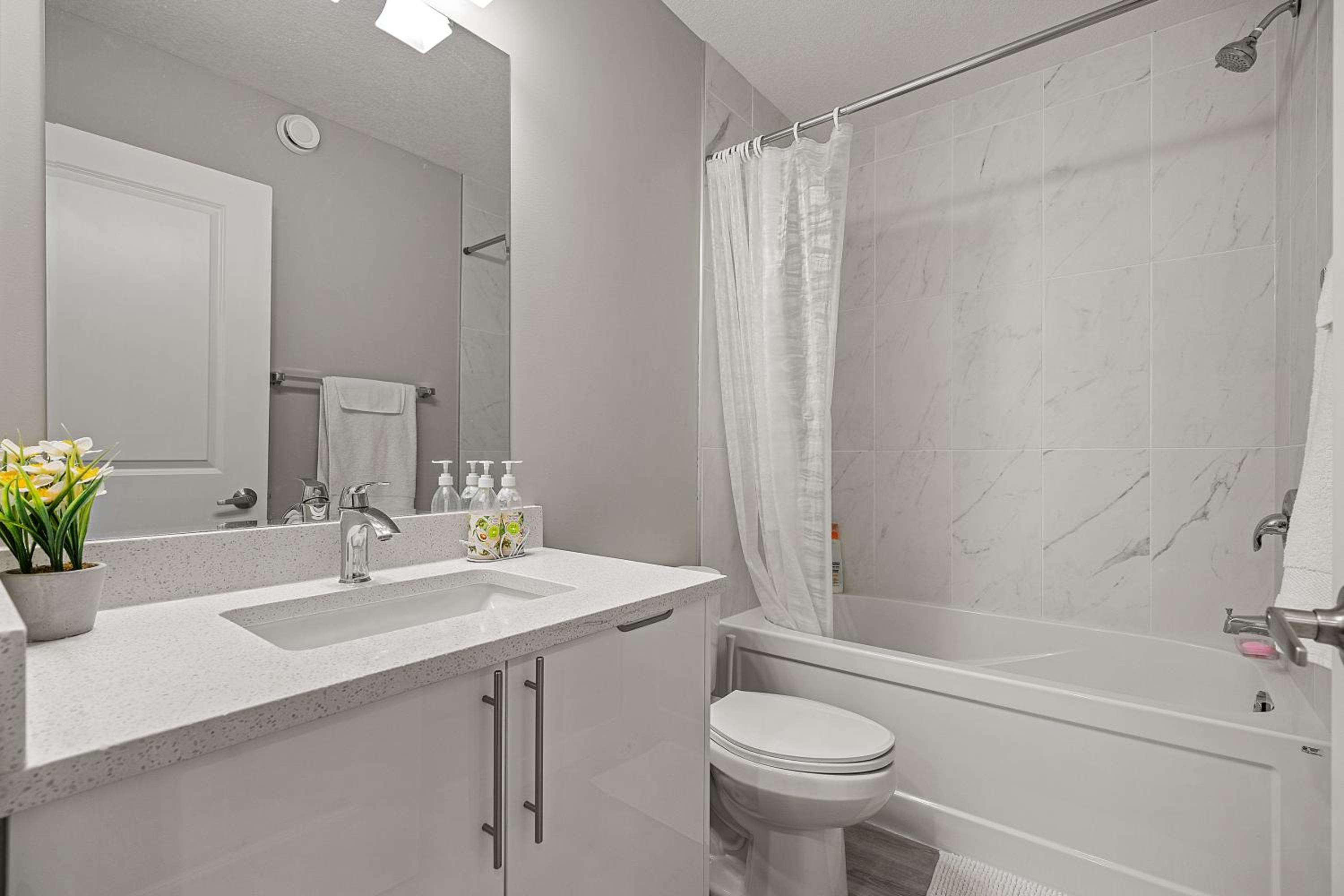 2 Bedroom, 3 bed Legal Suite