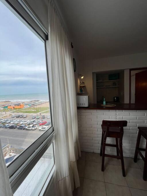 Departamento frente al mar para 4 personas.