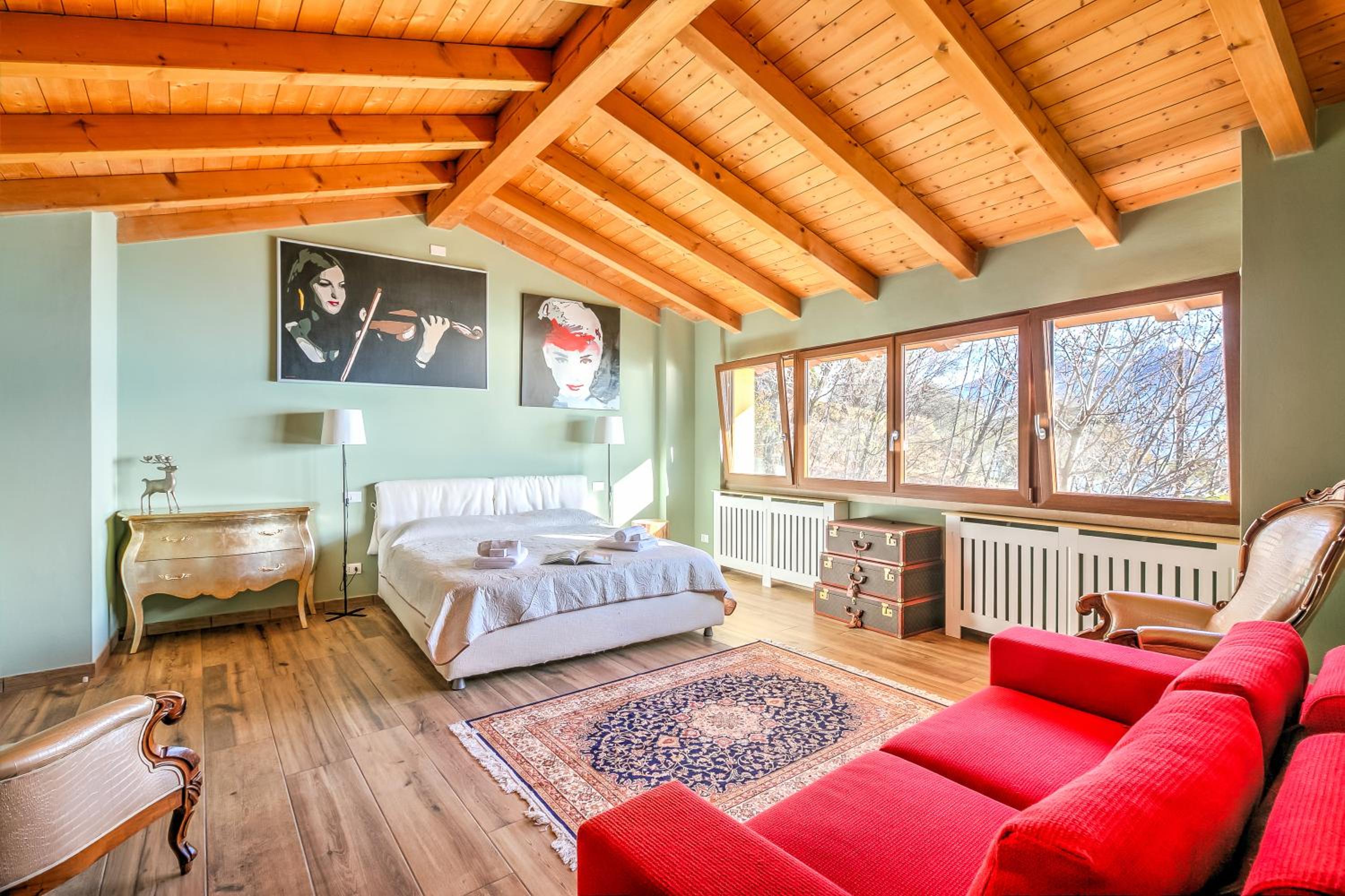 Faby House On Hilly Area & Lake View - Happy Rentals view 5