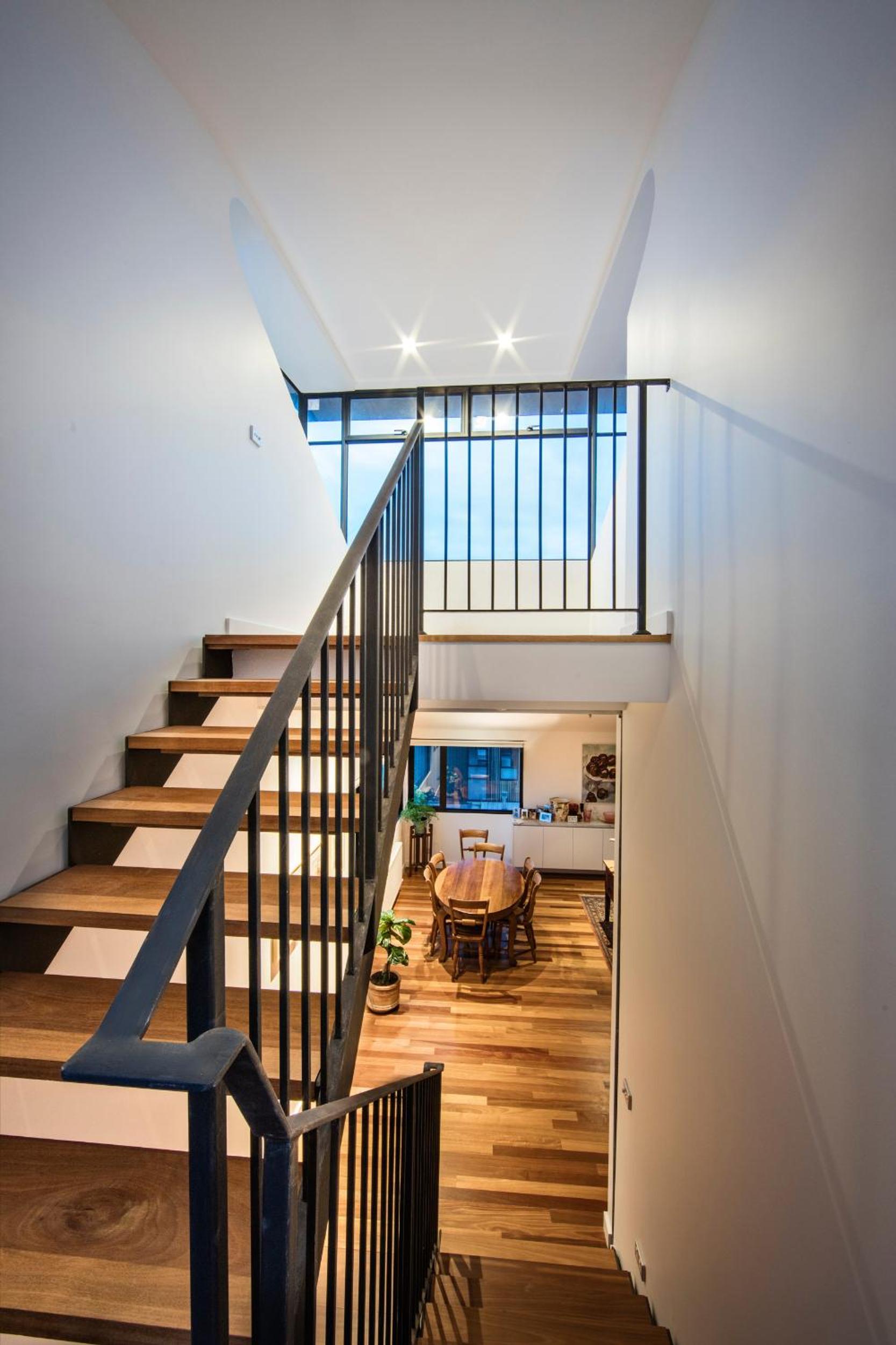 Modern St Kilda Apartment