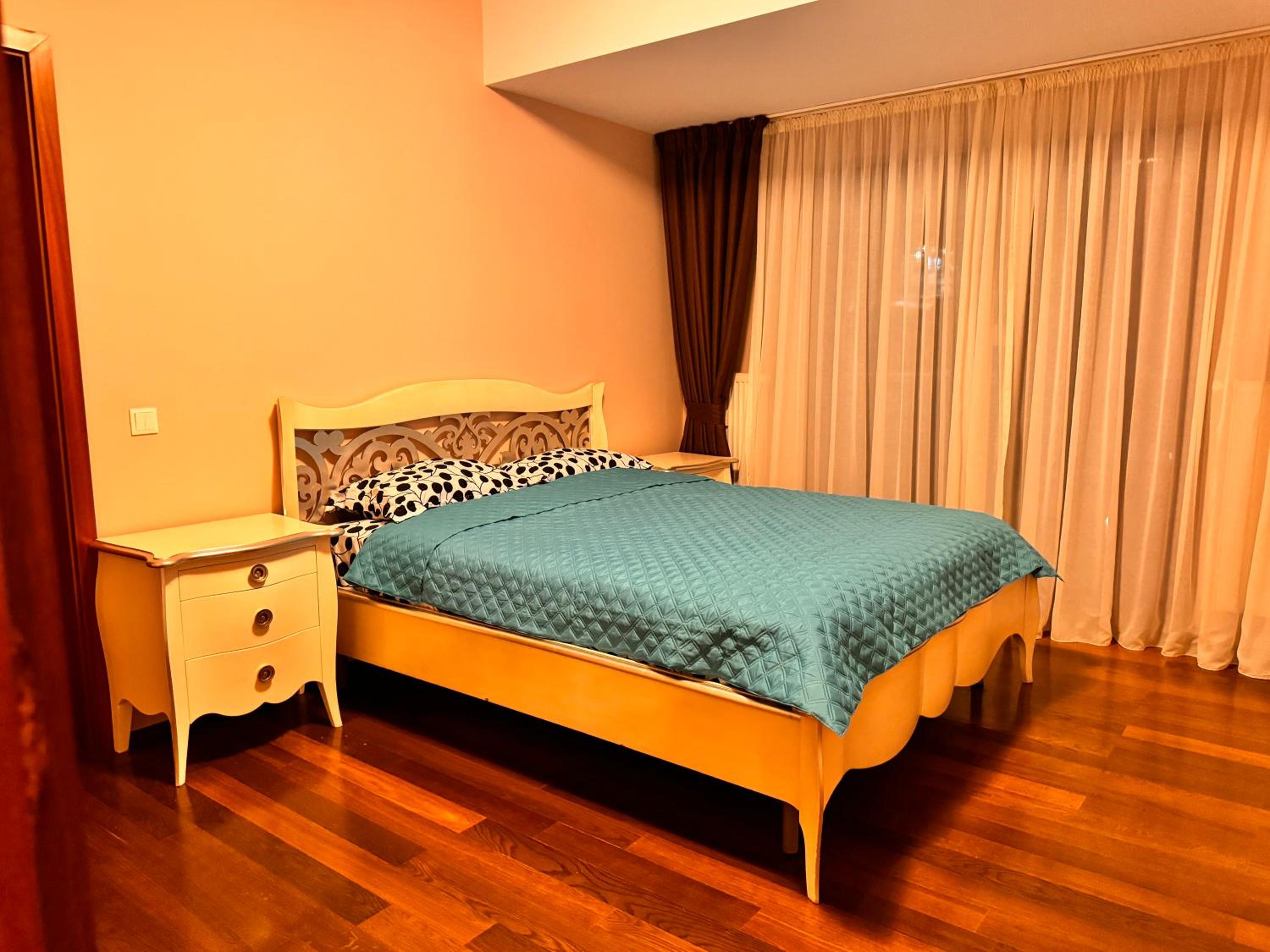 SunshineSkiApartView