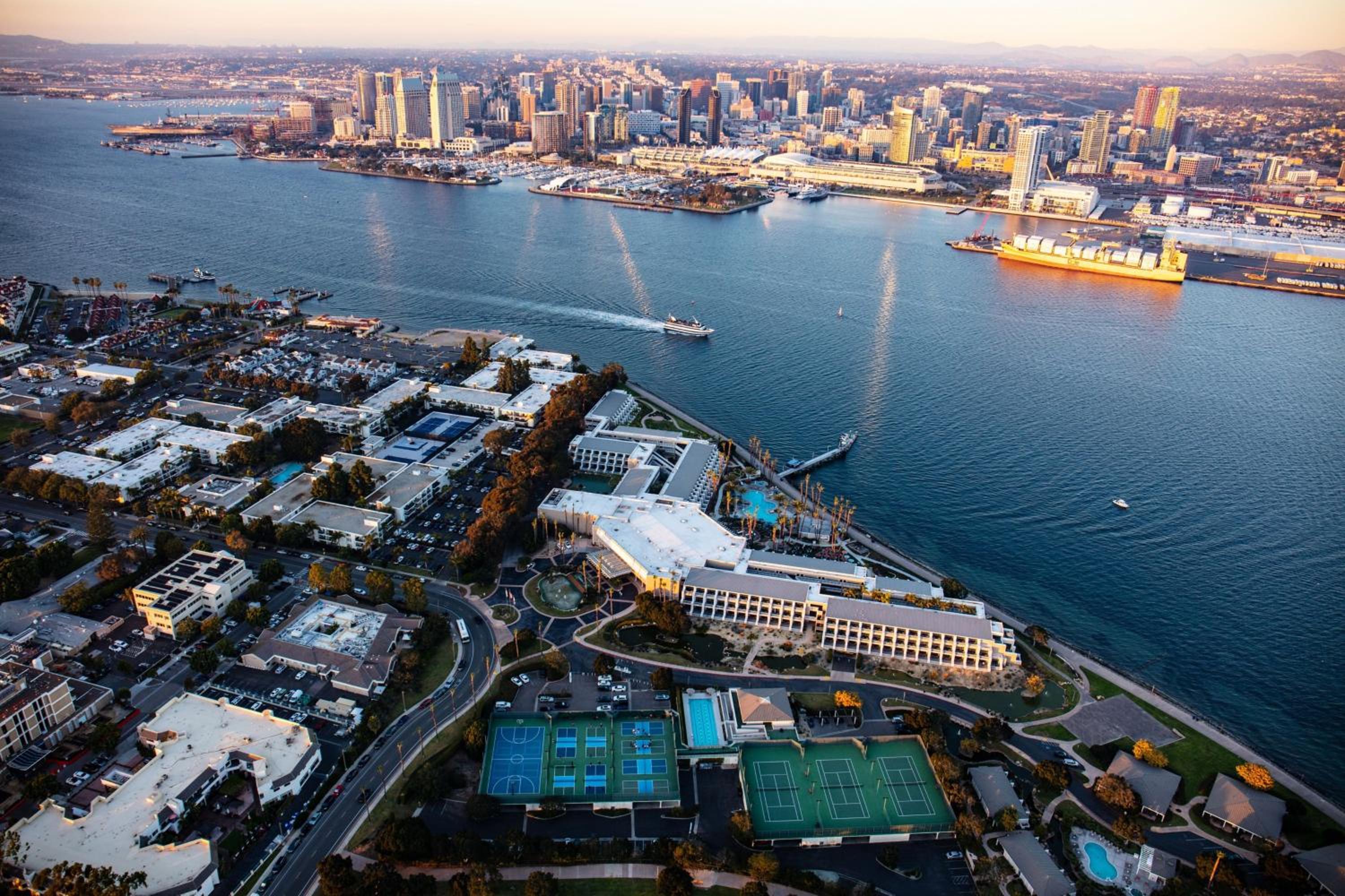 Hotel Coronado Island Marriott Resort & Spa