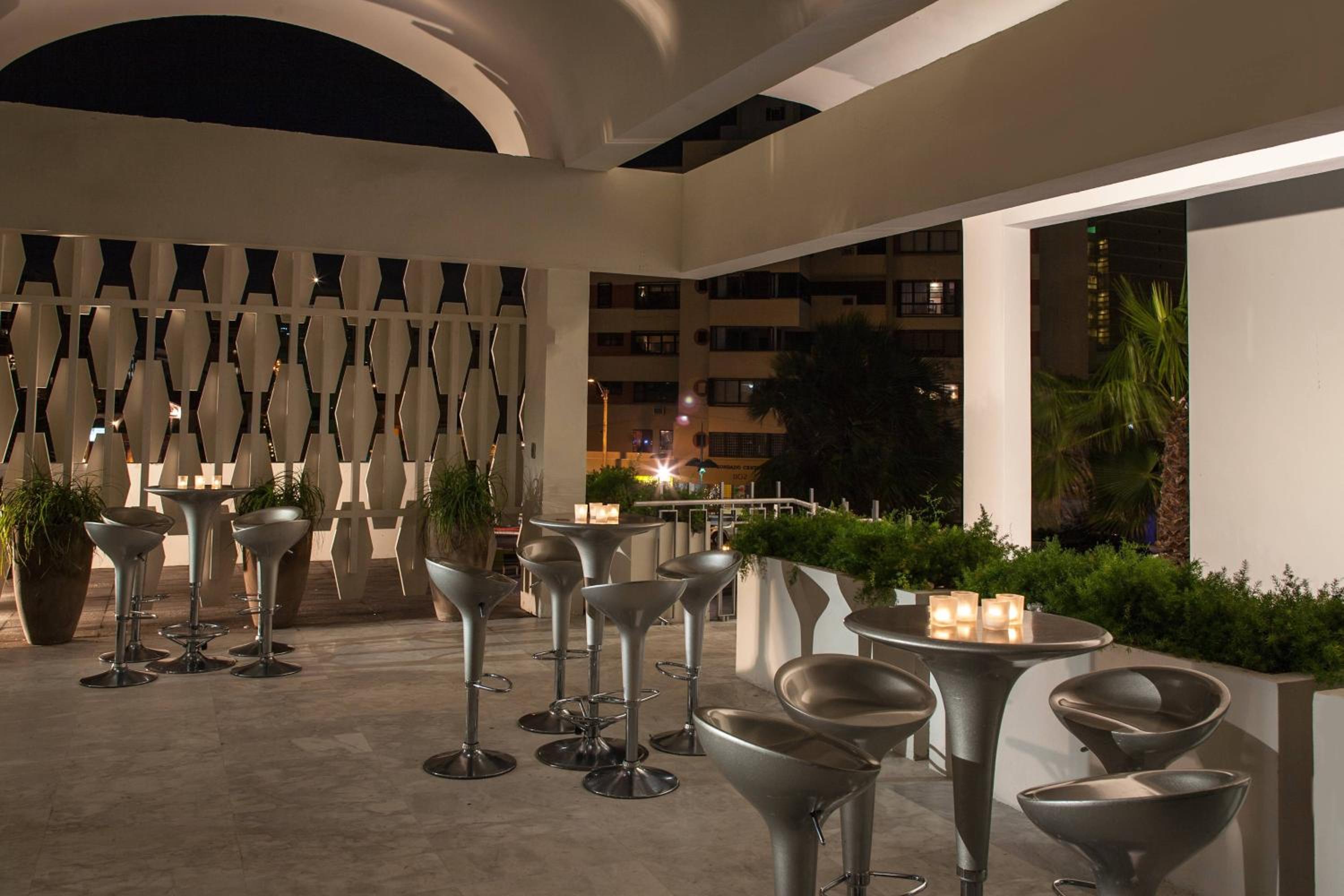 La Concha Renaissance San Juan Resort - Property Image 25