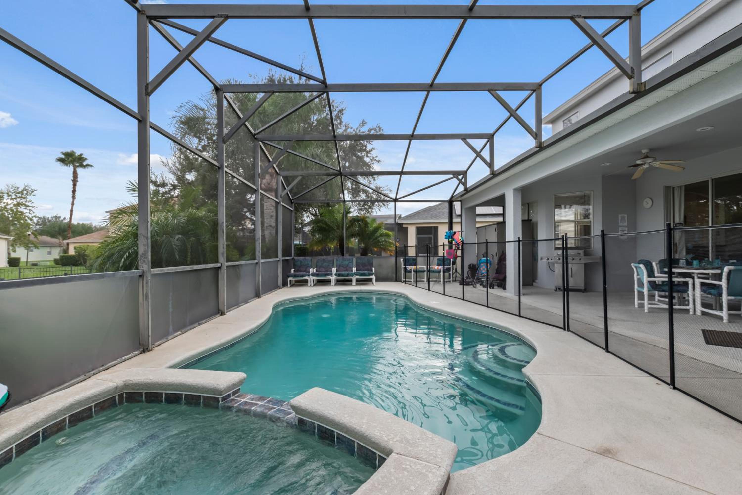 5bd Villa Eman Private PoolHot Tub close2Legoland view 5
