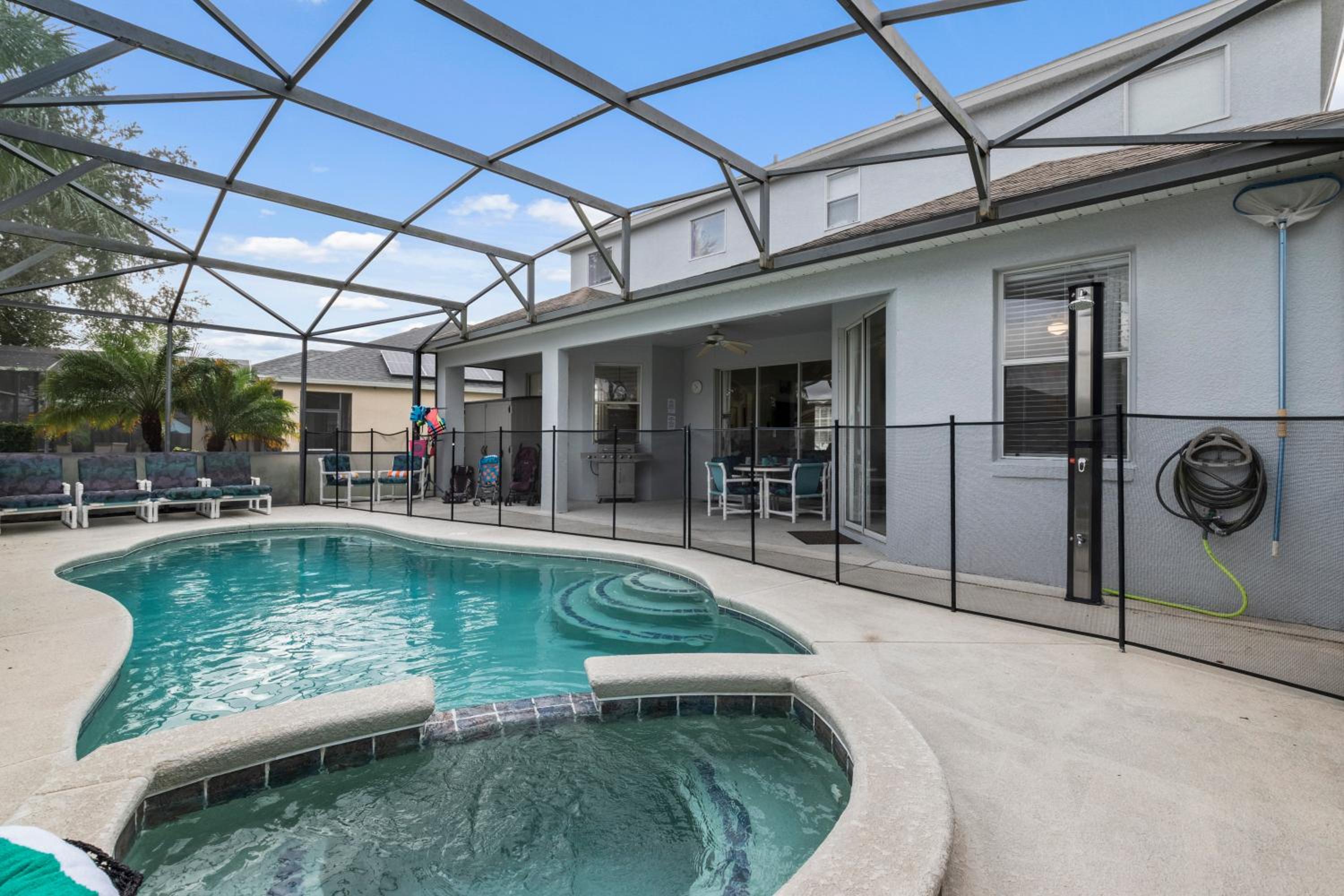 5bd Villa Eman Private PoolHot Tub close2Legoland view 2