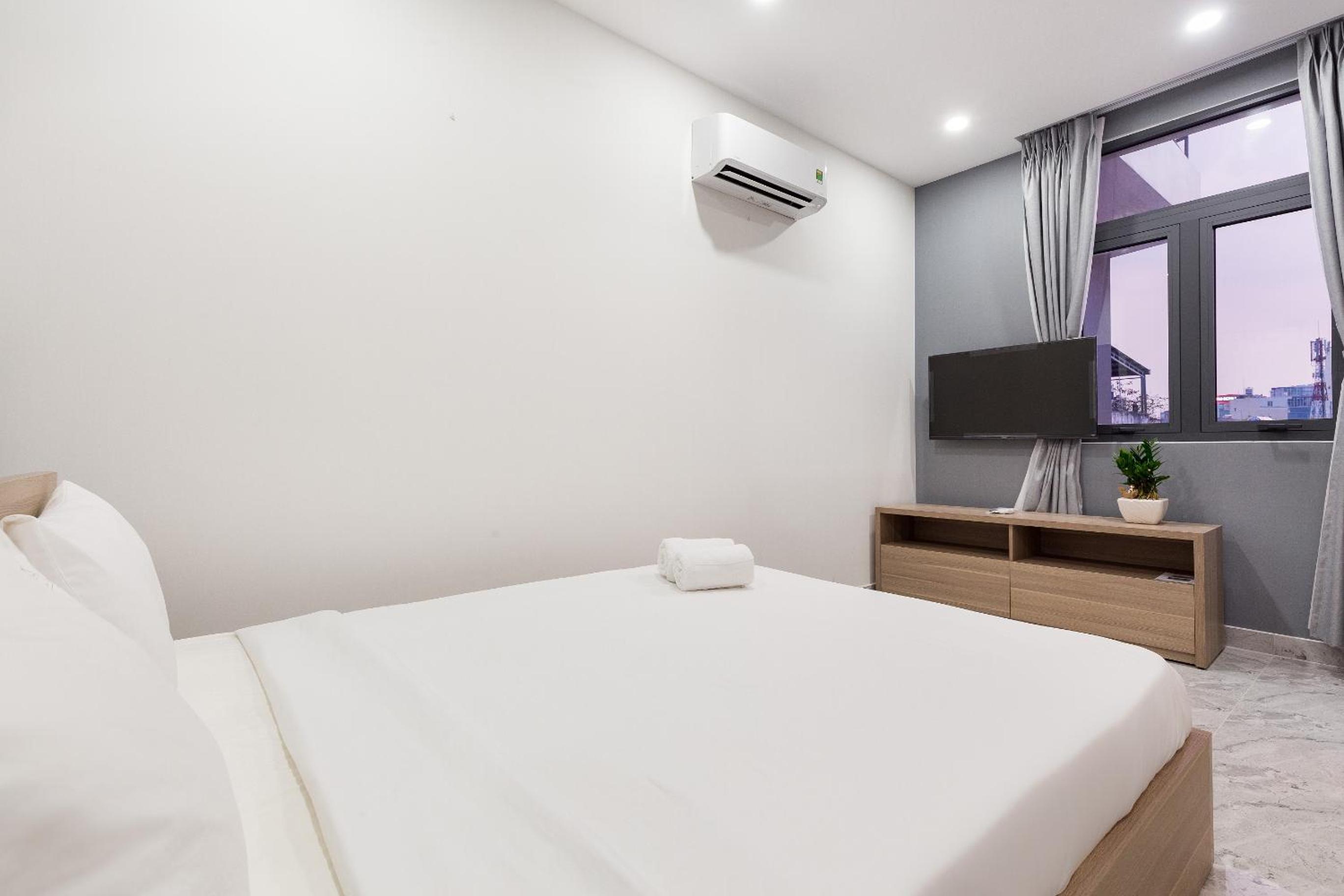 YOURS Apartment - Airport