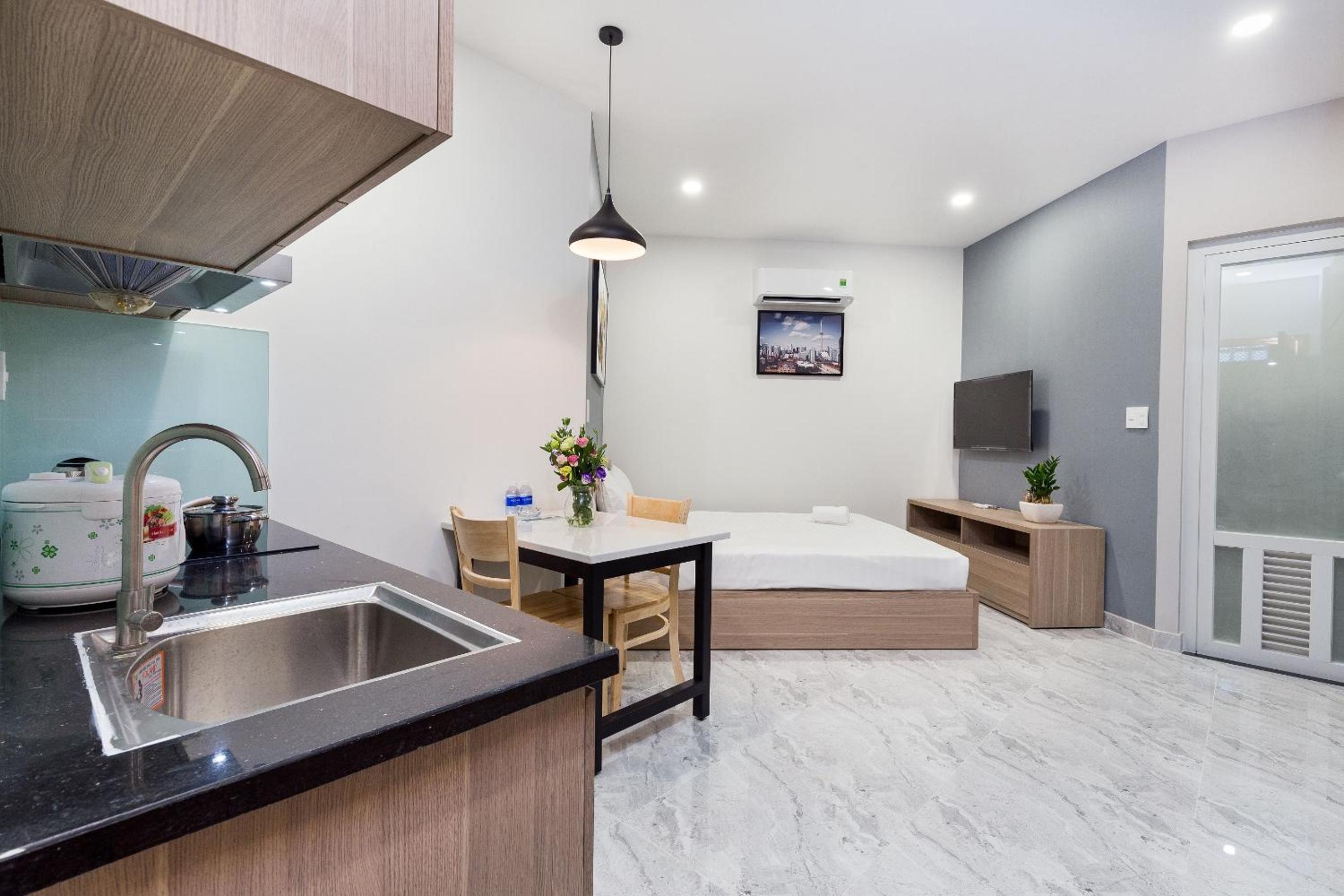 YOURS Apartment - Airport