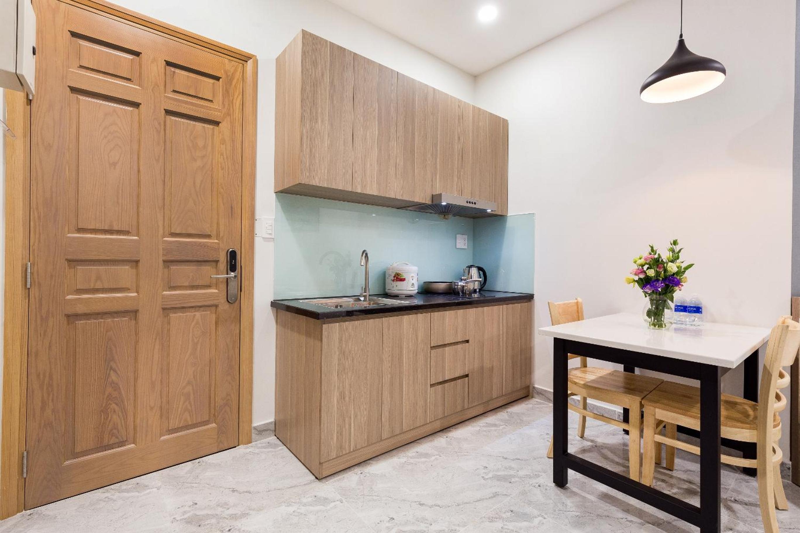 YOURS Apartment - Airport