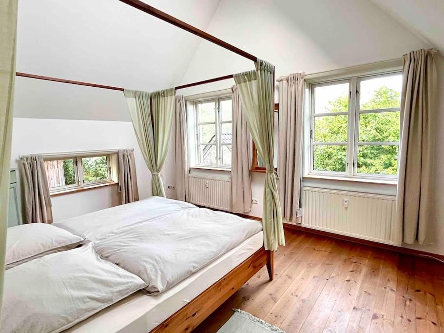 Fachwerkhaus am Waldesrand