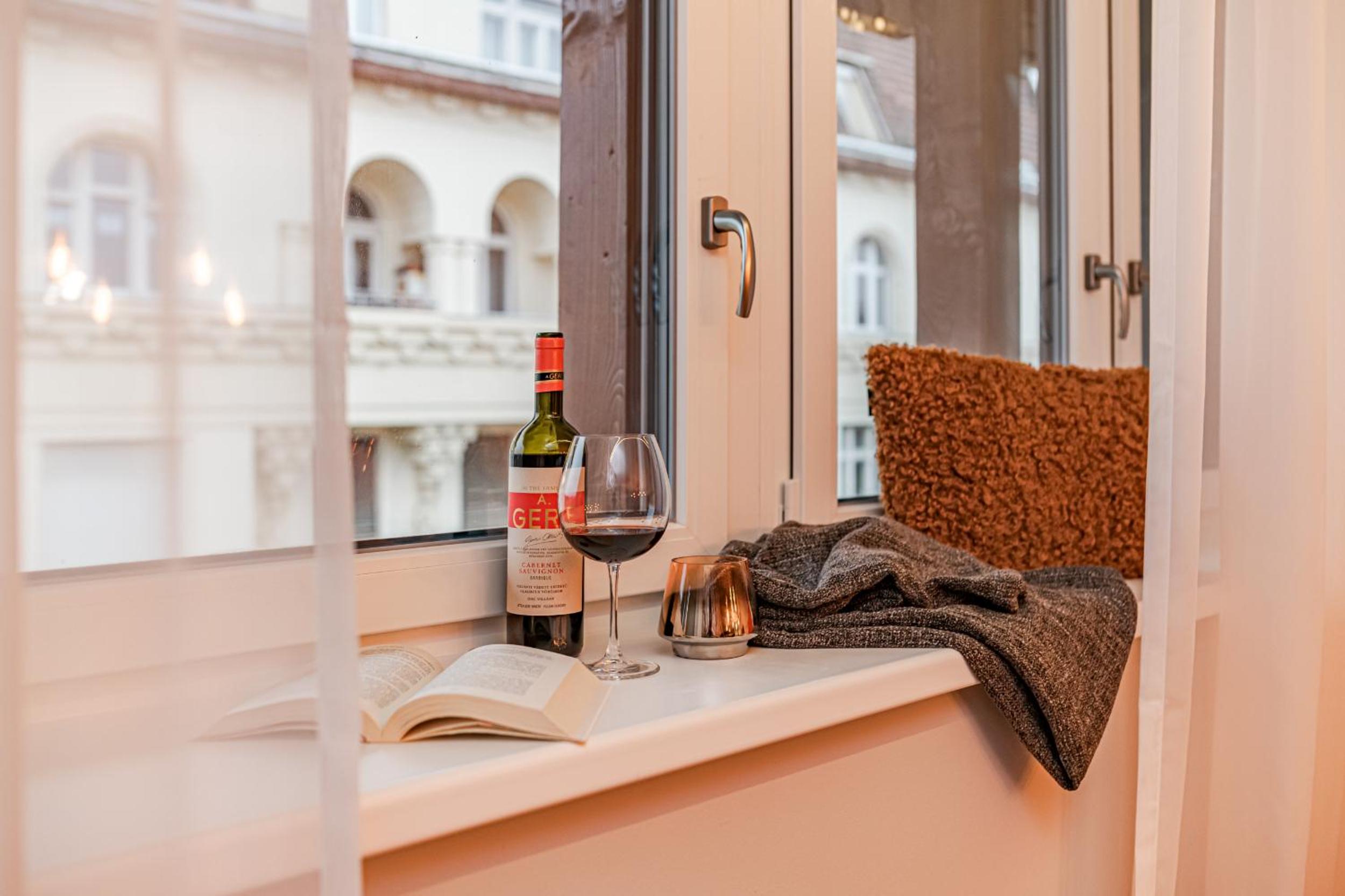 Photo 36