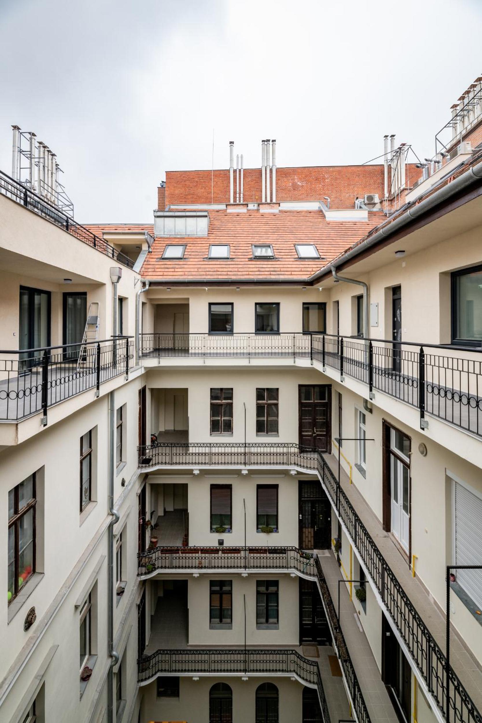 Luxury Tropical Apartment at Budapest view 3