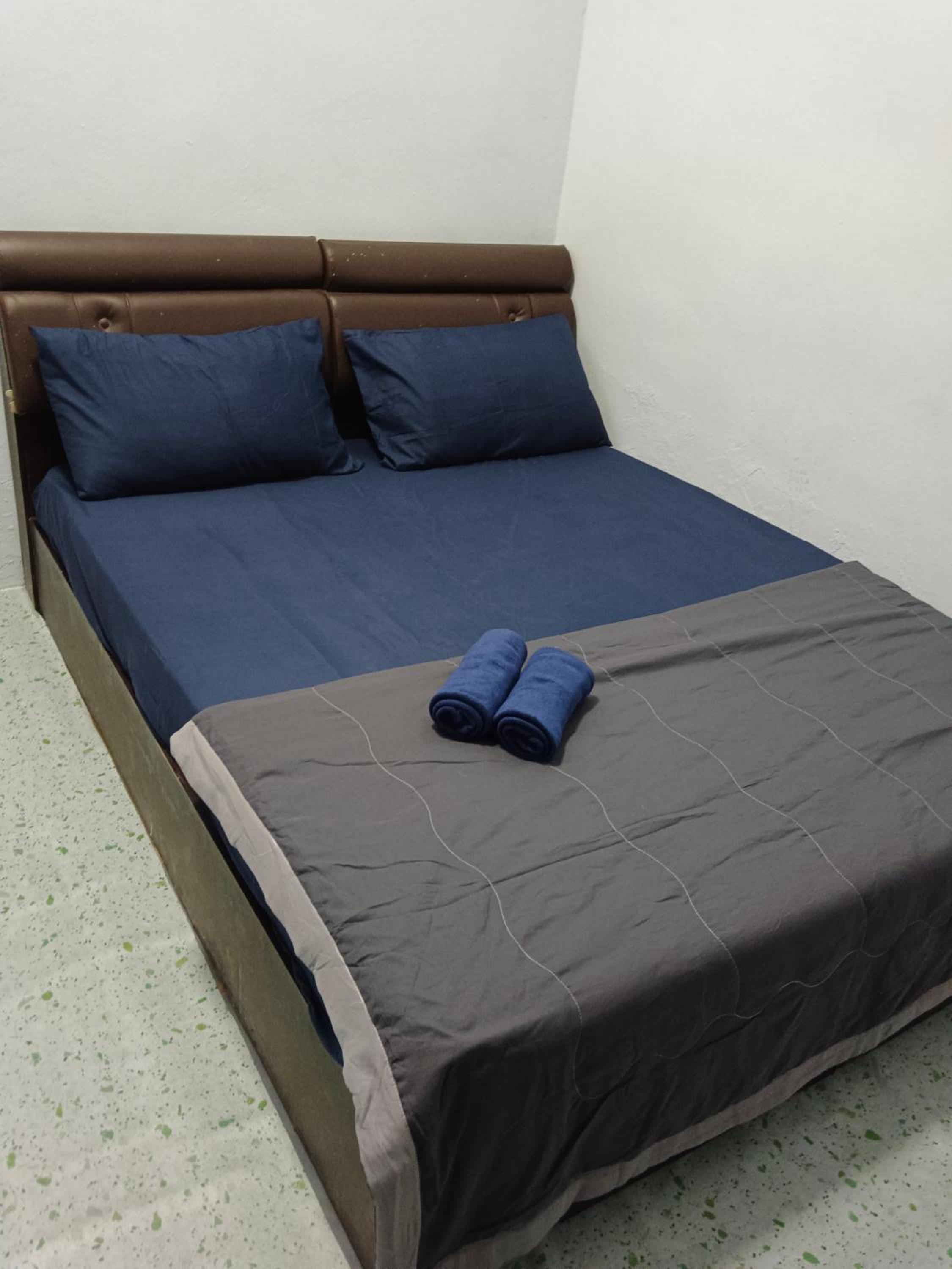 Maaniz Homestay