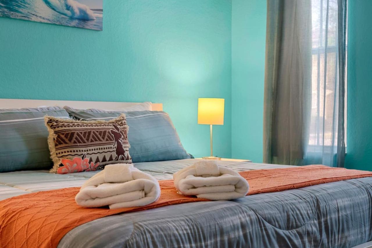 Enchanted Memories - Regal Palms Oasis
