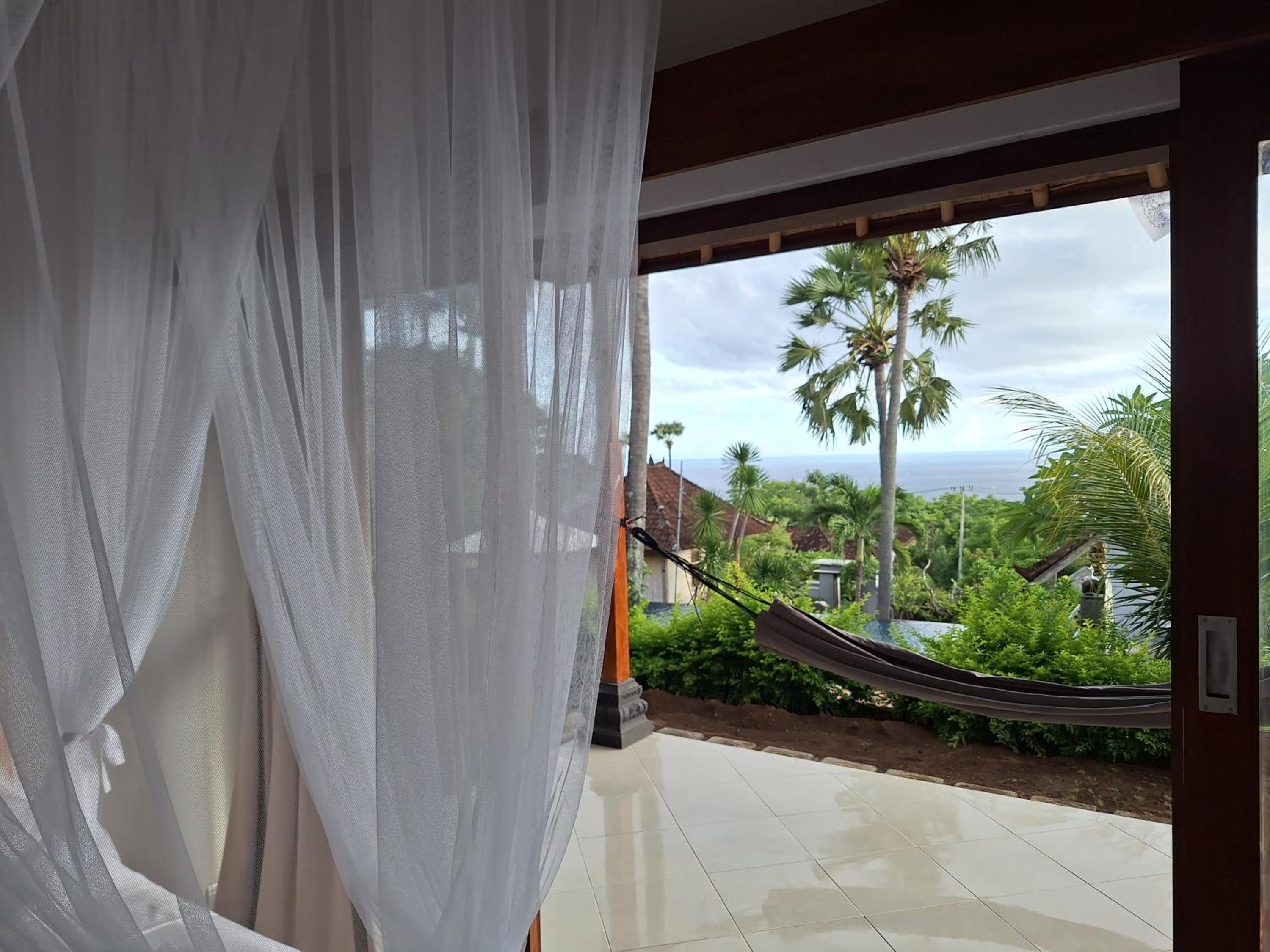 Frangipani Inn & Restaurant