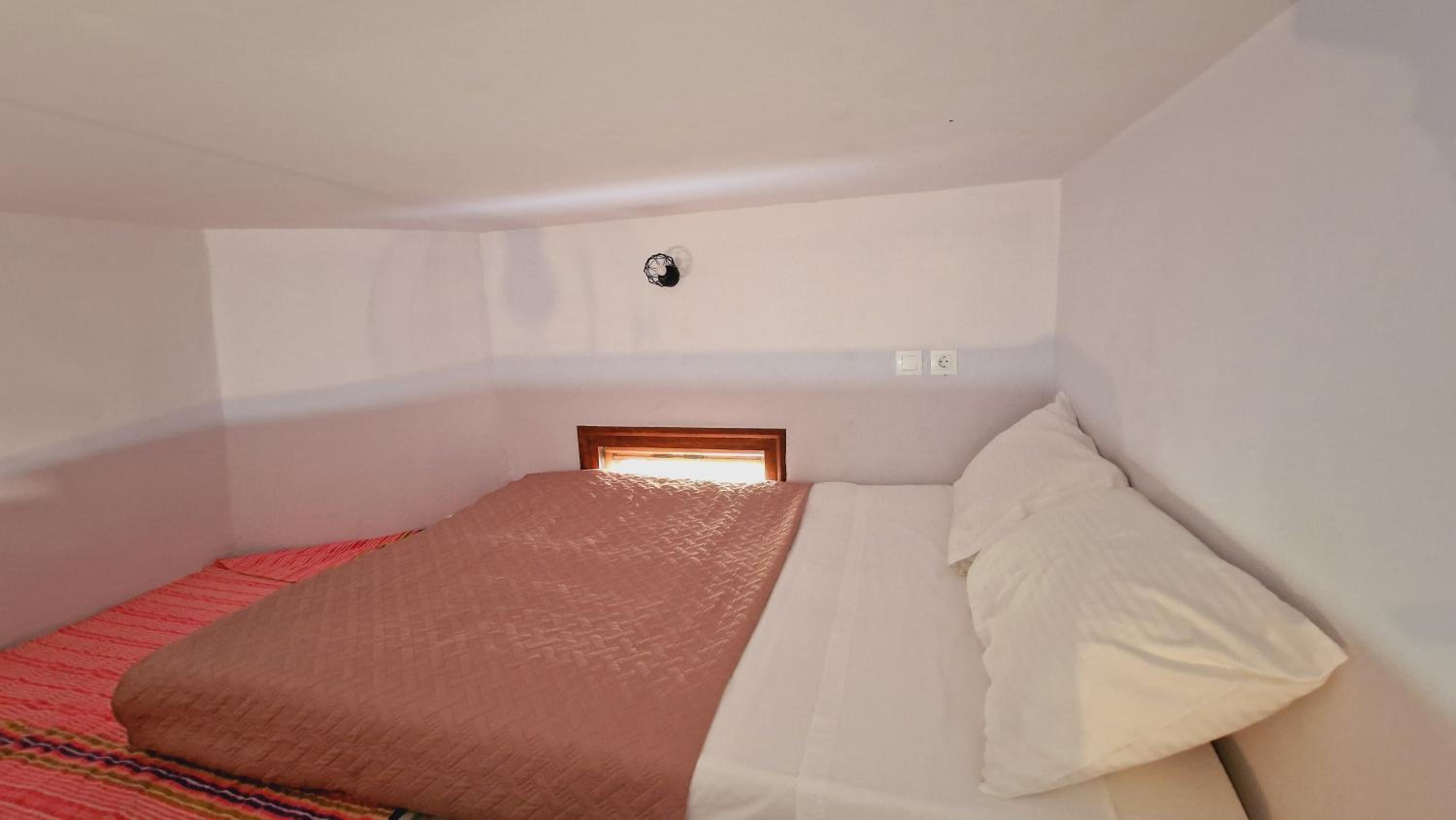 Seva Monolithos house