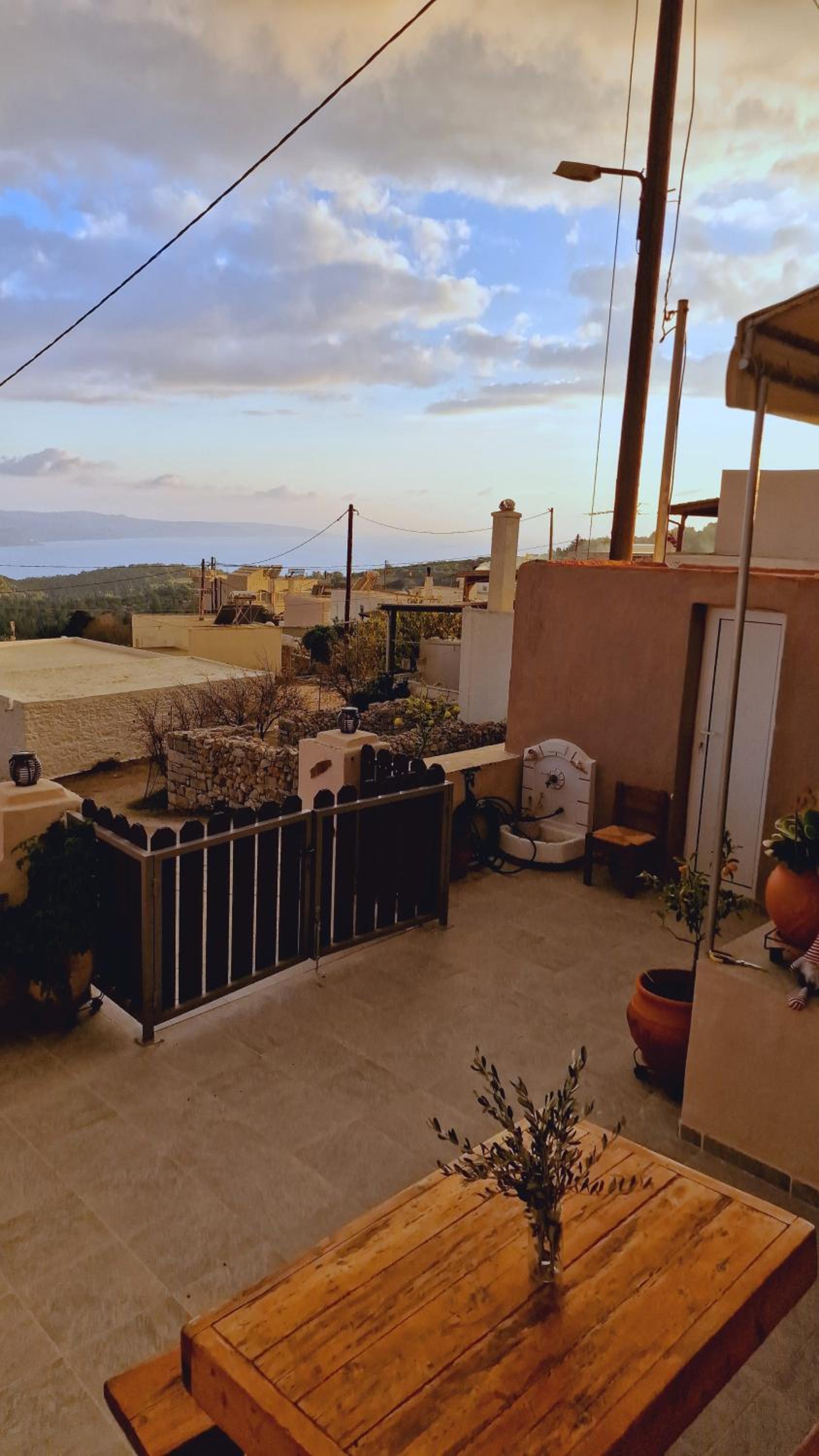 Seva Monolithos house