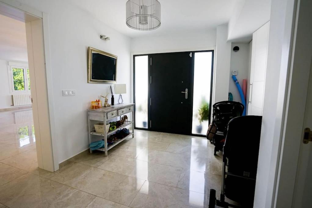 Fantastic townhouse/ 4bed/4bath/ Puerto Banus view 3