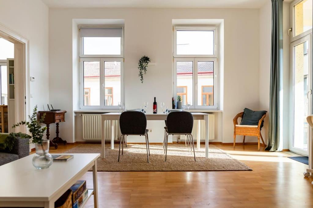 Savoir-Vivre in unserer zentralen Balkonwohnung