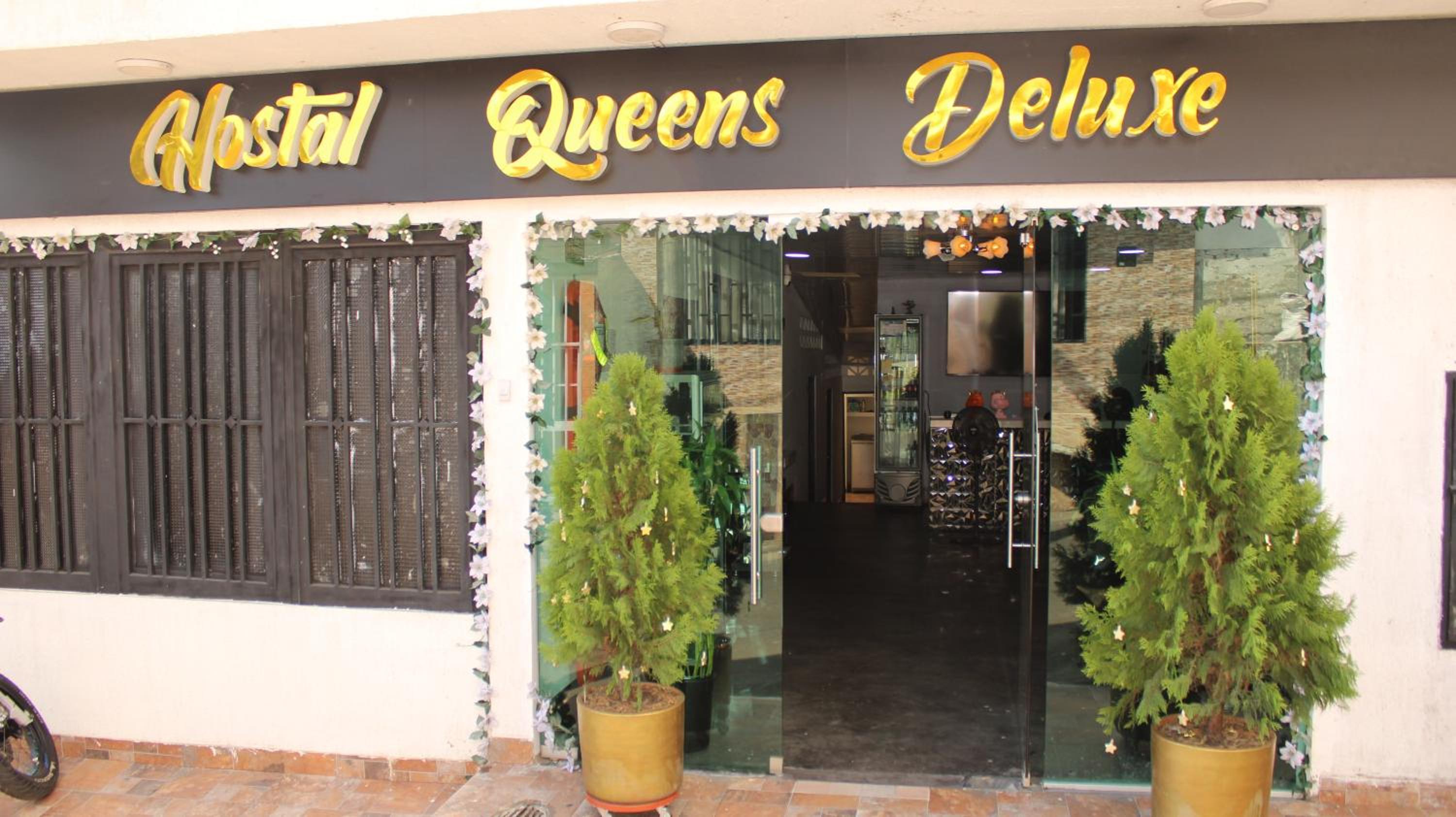 Hostal Queens Deluxe