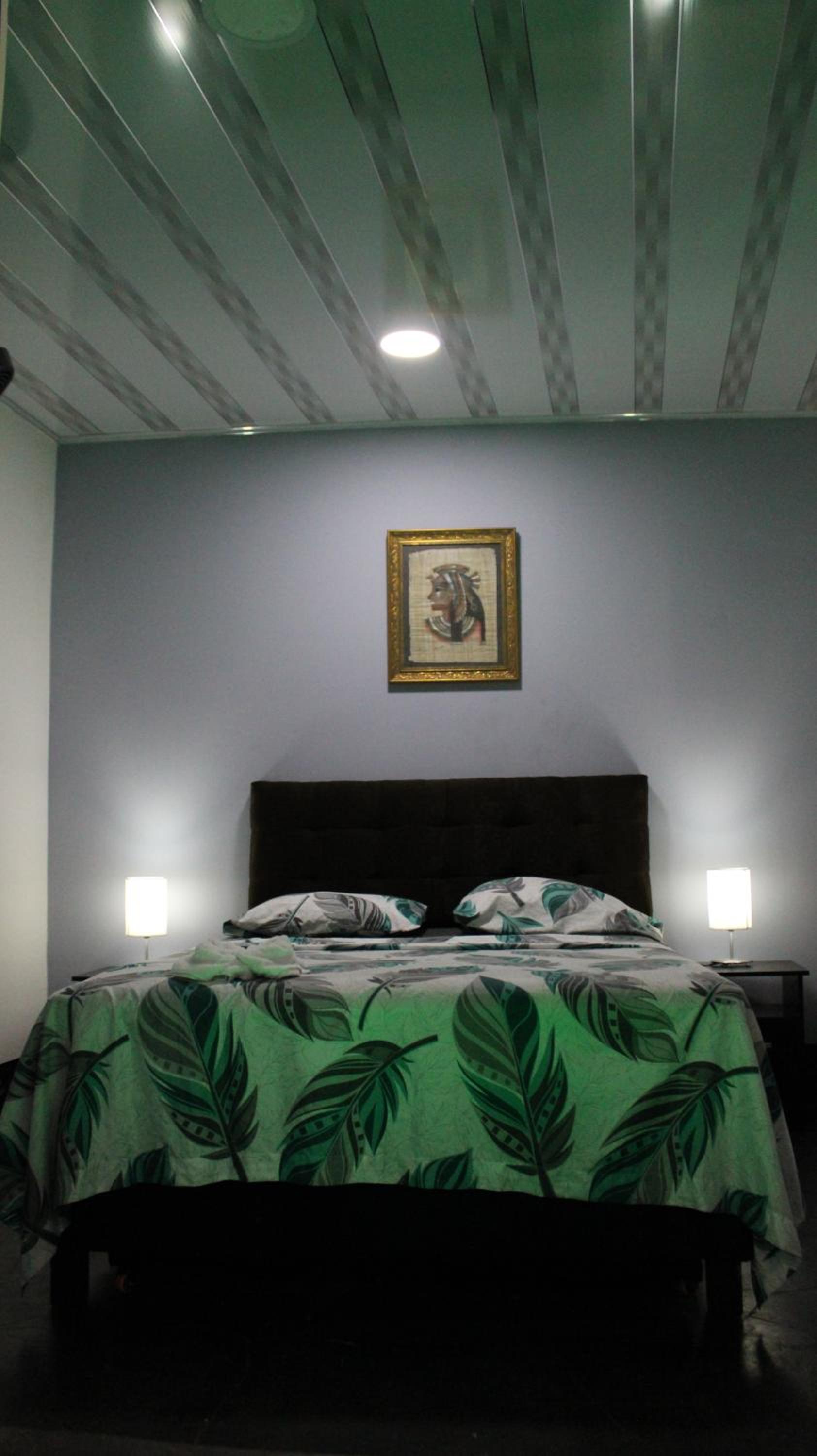 Hostal Queens Deluxe