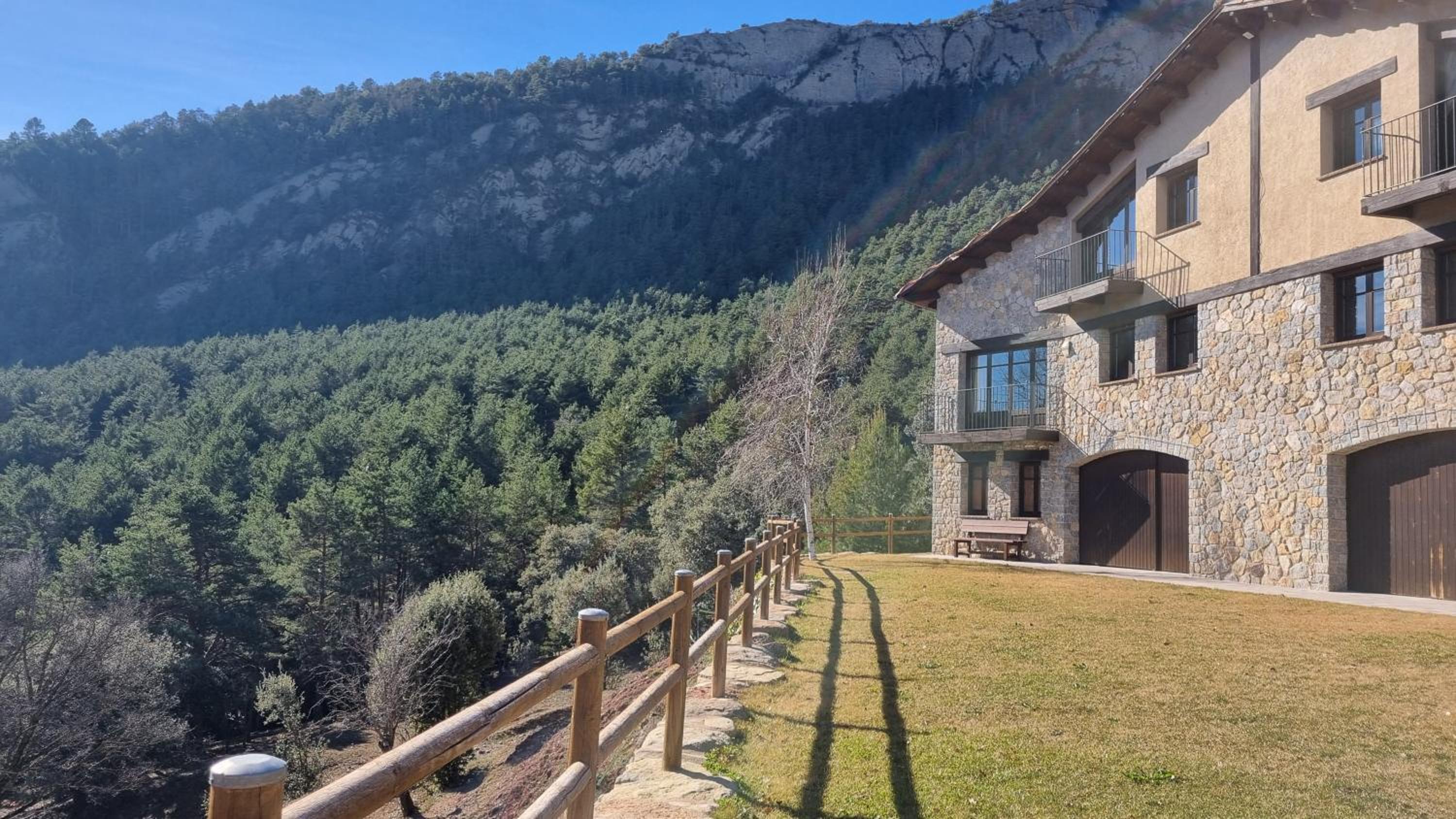 Cal Marti - Vilamantells view 4