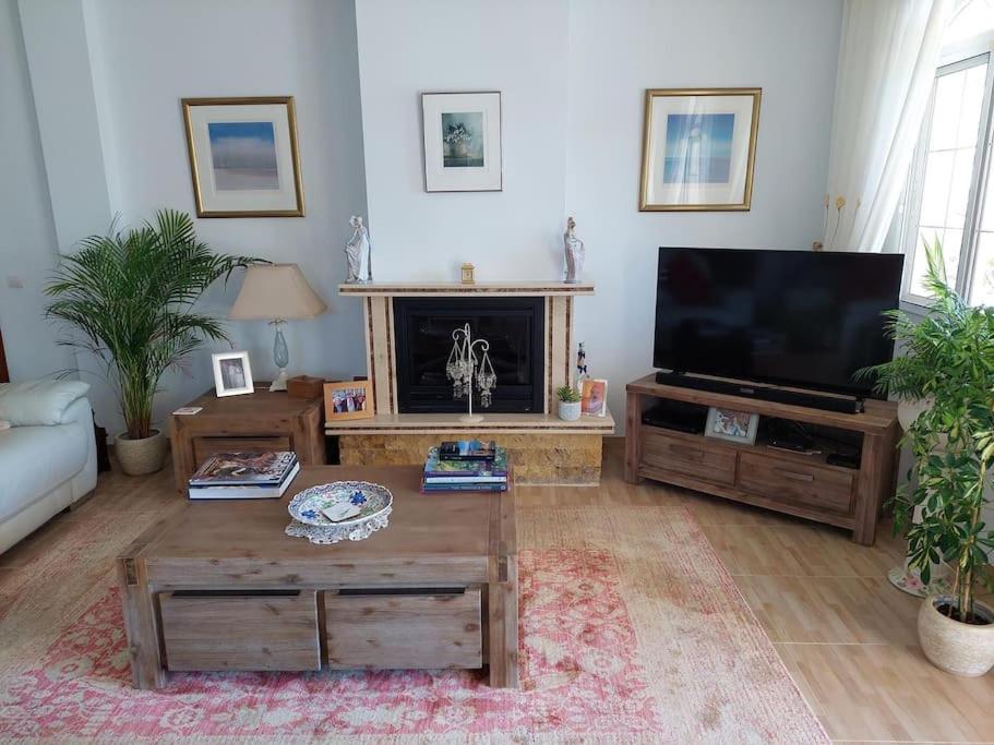 Schitterende privévilla met 4 slaapkamers, verwarmd zwembad