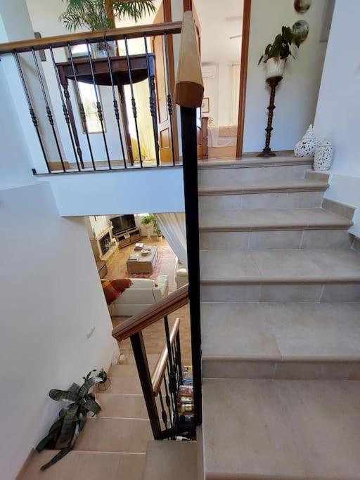 Schitterende privévilla met 4 slaapkamers, verwarmd zwembad