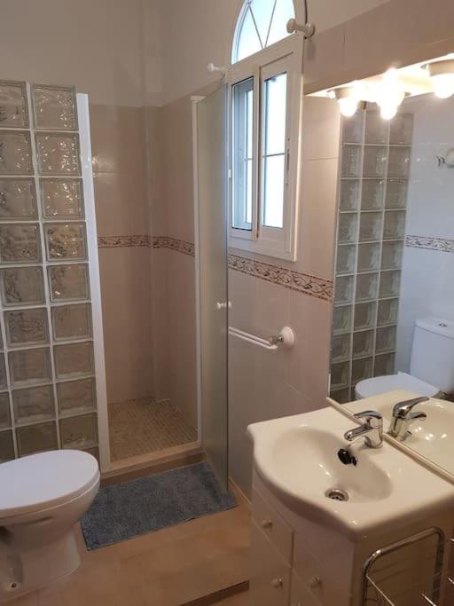 Schitterende privévilla met 4 slaapkamers, verwarmd zwembad