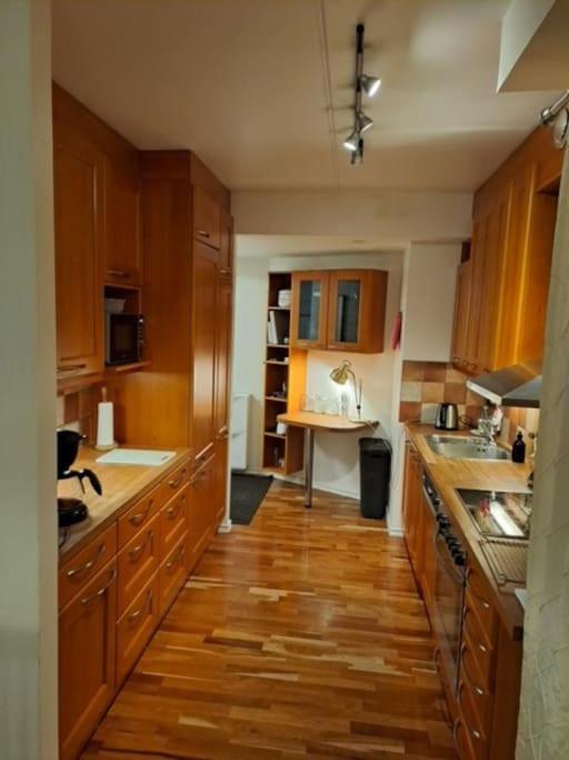 Central Cozy 2BDR Getaway Sauna Free Park + Wi-Fi view 3